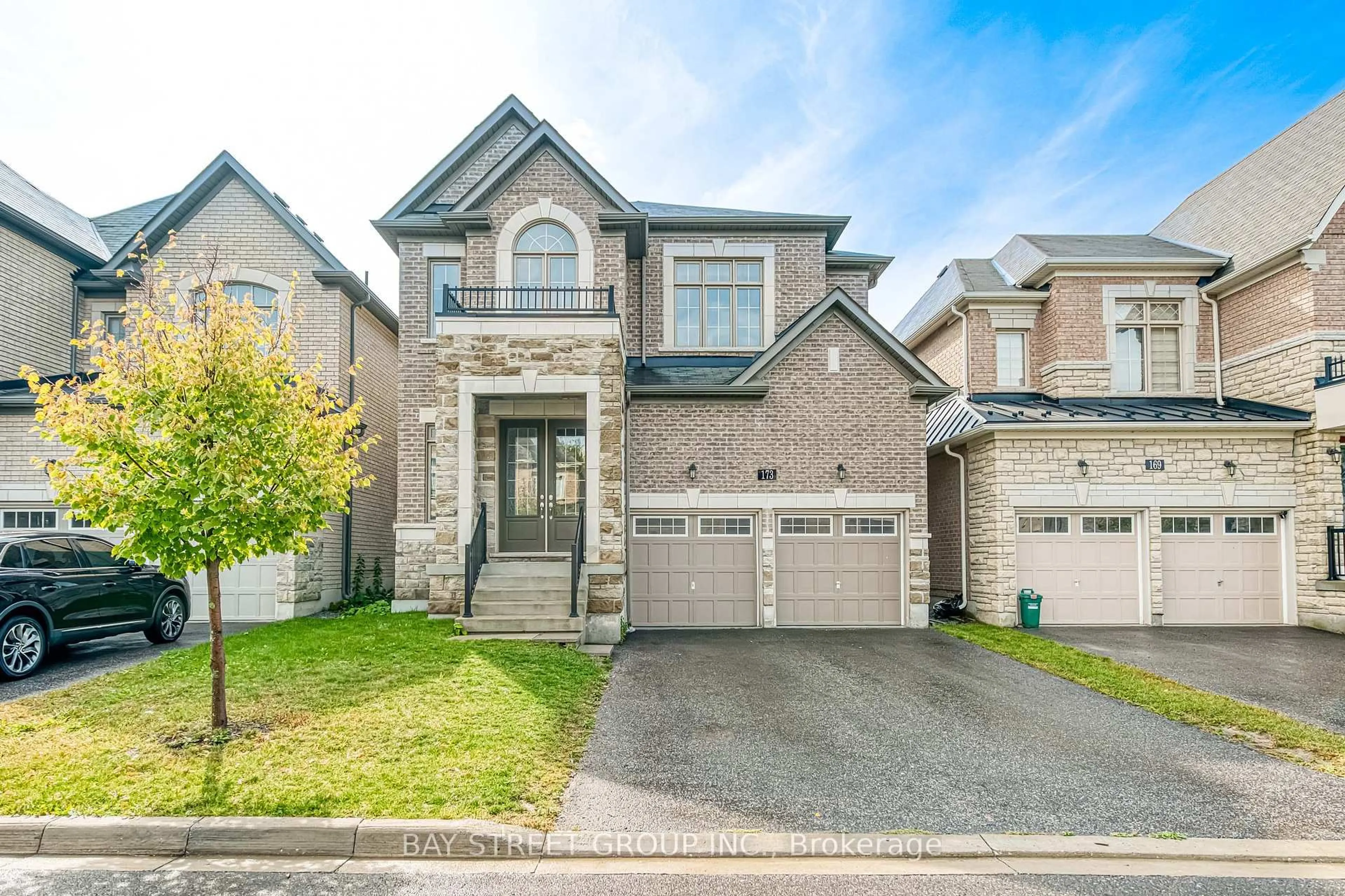Home with brick exterior material, street for 173 Conklin Cres, Aurora Ontario L4G 0Z2