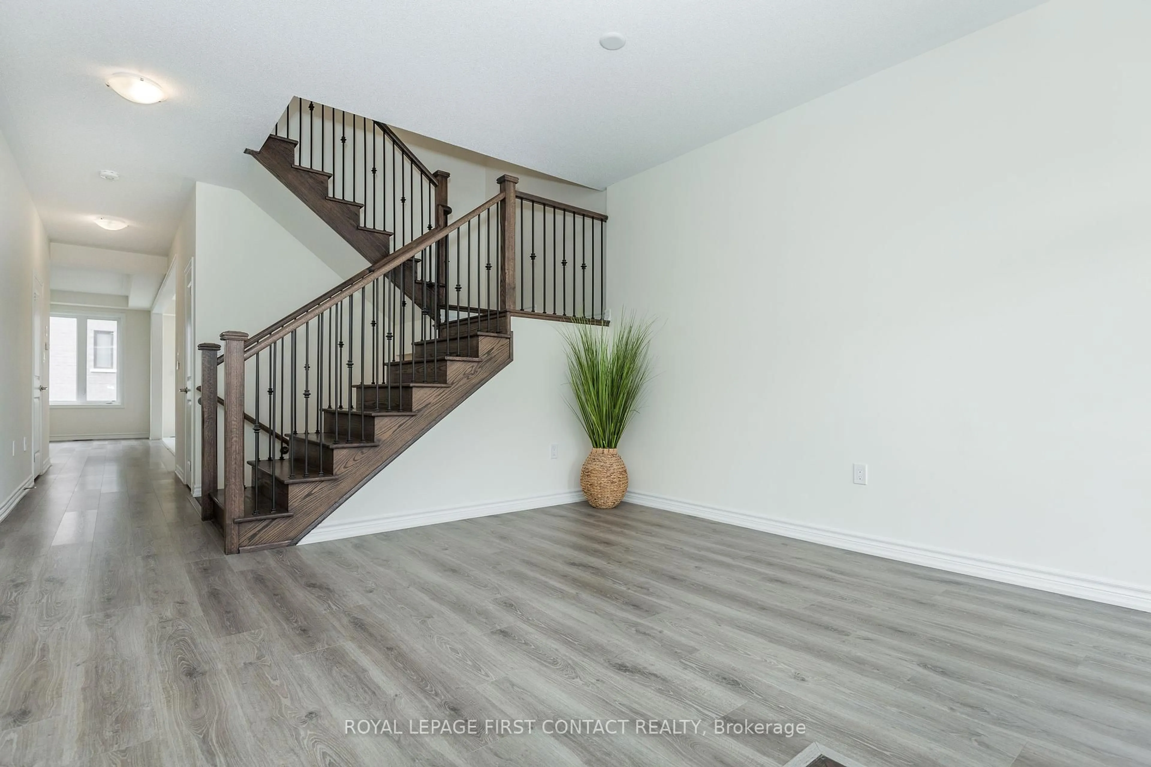 Unknown for 86 Kenneth Rogers Cres, East Gwillimbury Ontario L9N 1S5