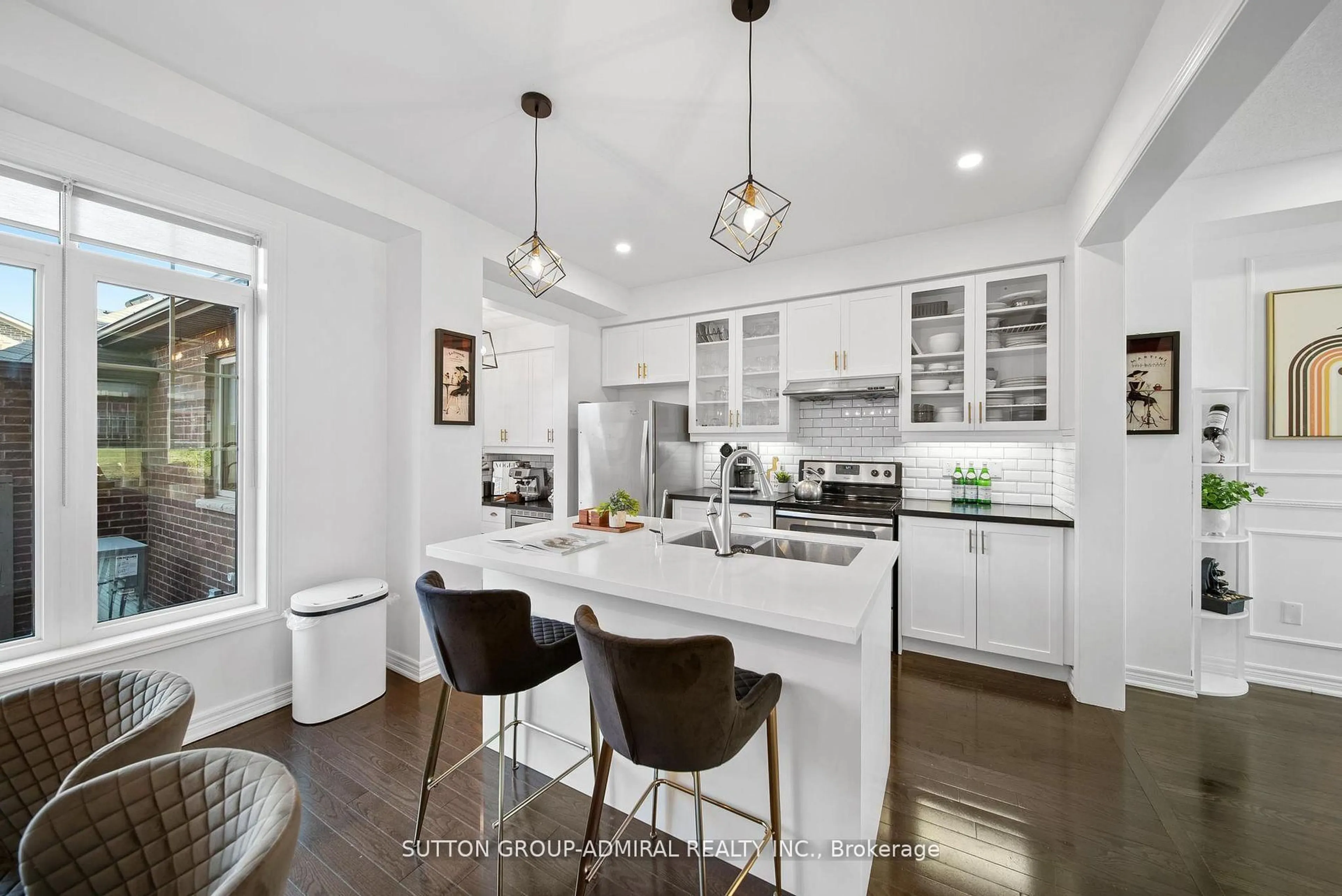 Open concept kitchen, ceramic/tile floor for 49 East's Corners Blvd, Vaughan Ontario L4H 3Z7