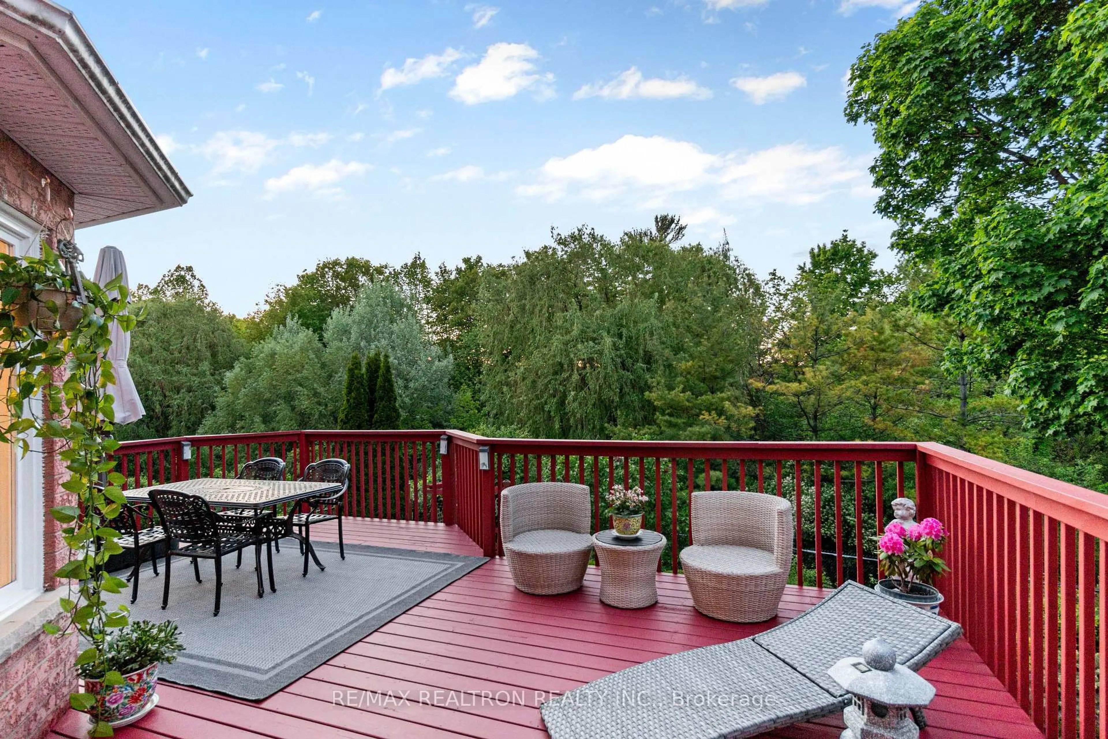 Patio, water/lake/river/ocean view for 56 Sadot Crt, Vaughan Ontario L4J 8A8
