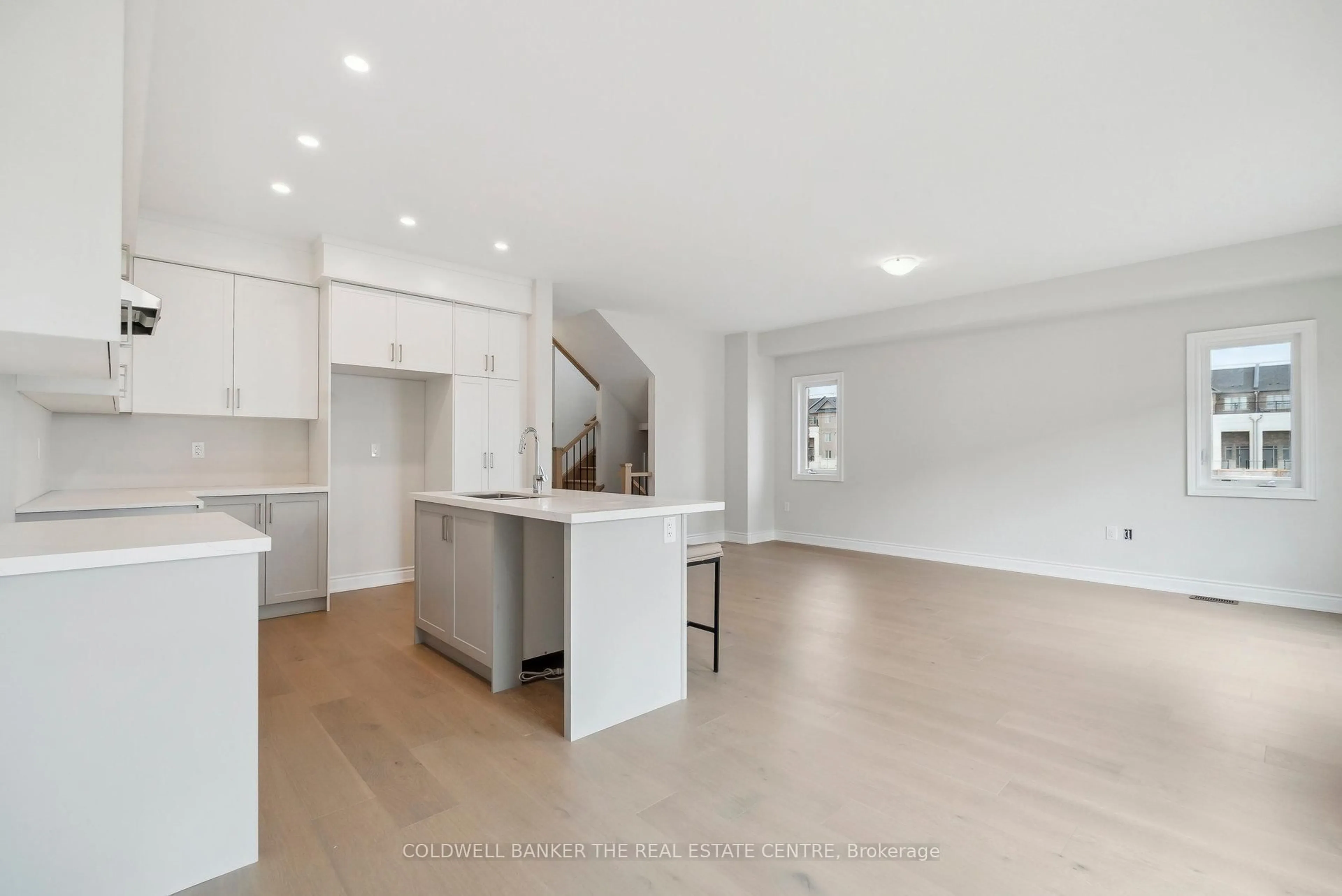 Open concept kitchen, unknown for 11 Hildred Cushing Way, Uxbridge Ontario L9P 0S1