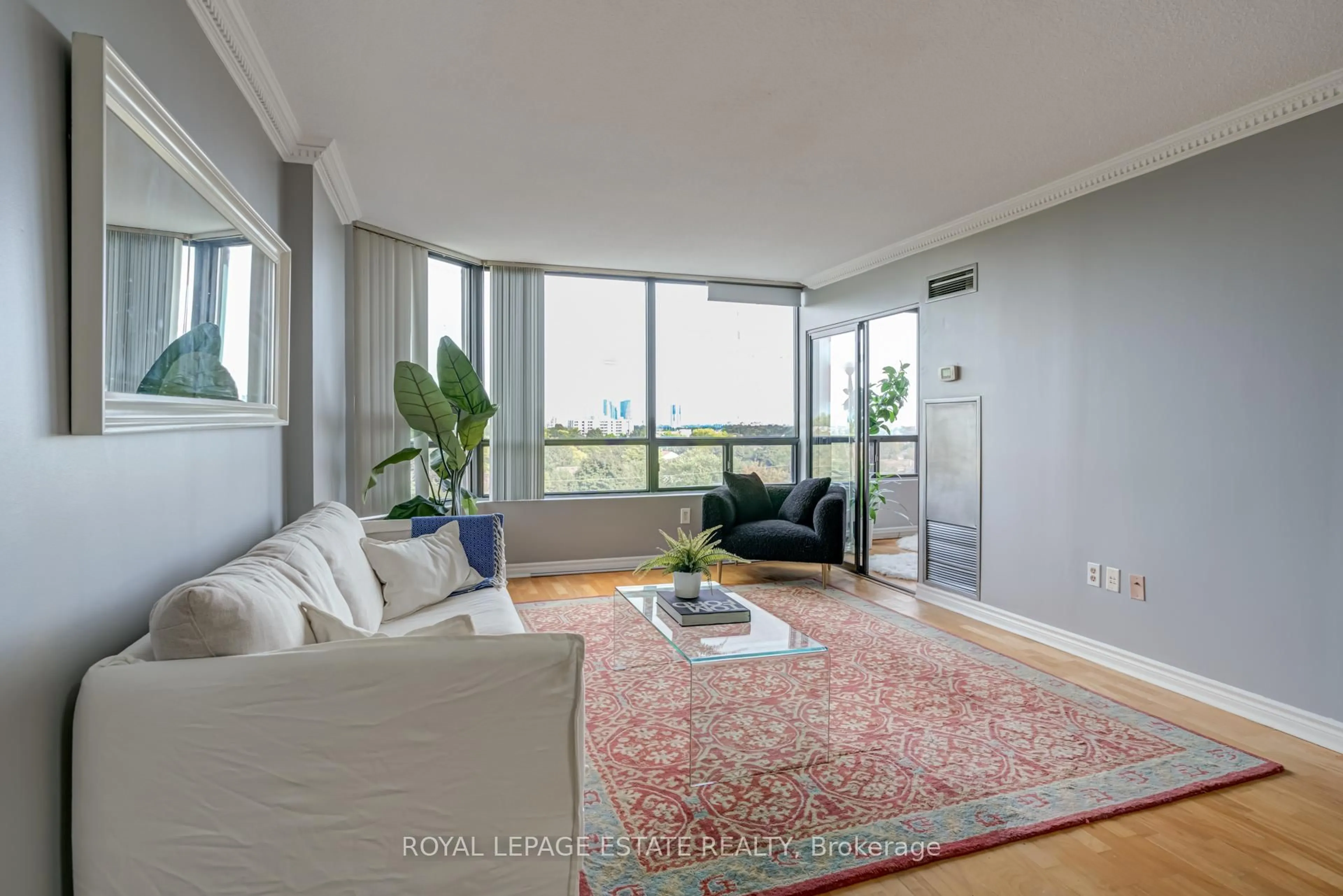 Living room with furniture, unknown for 7440 Bathurst St #706, Vaughan Ontario L4J 7K8