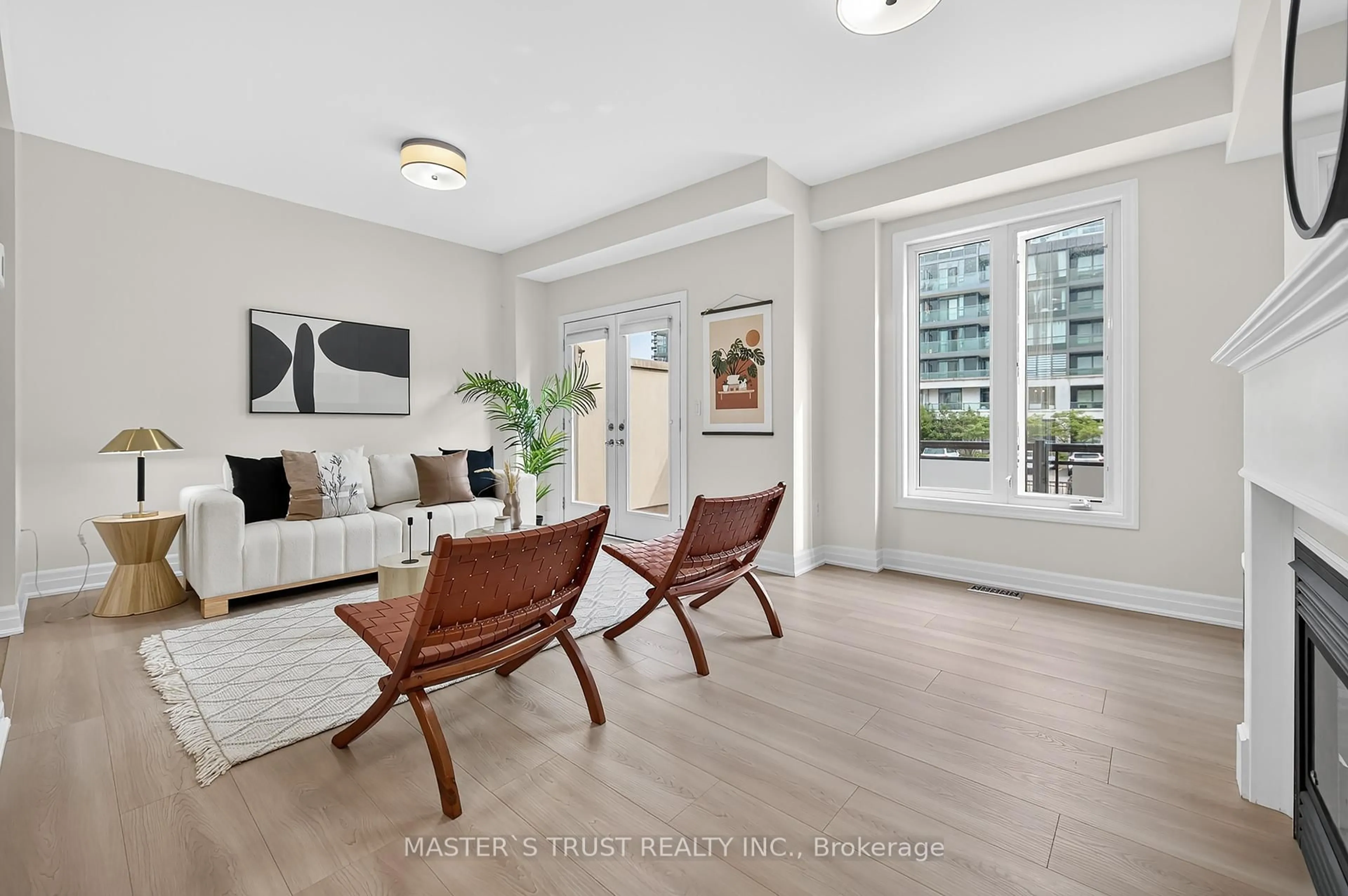 Living room with furniture, unknown for 27 Beverley Glen Blvd, Vaughan Ontario L4J 0G8