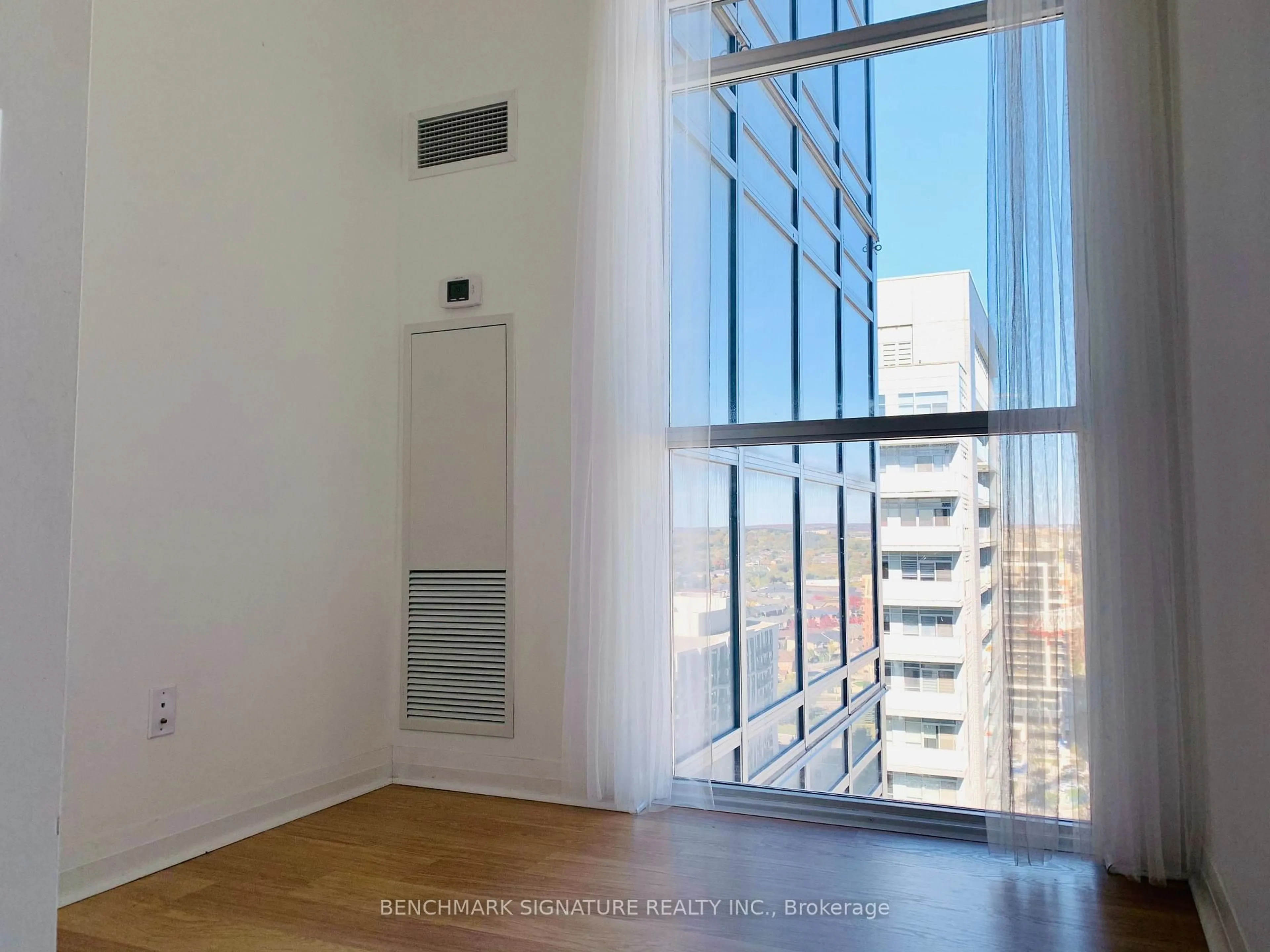 A pic of a room for 55 Oneida Cres #1908, Richmond Hill Ontario L4B 4T9