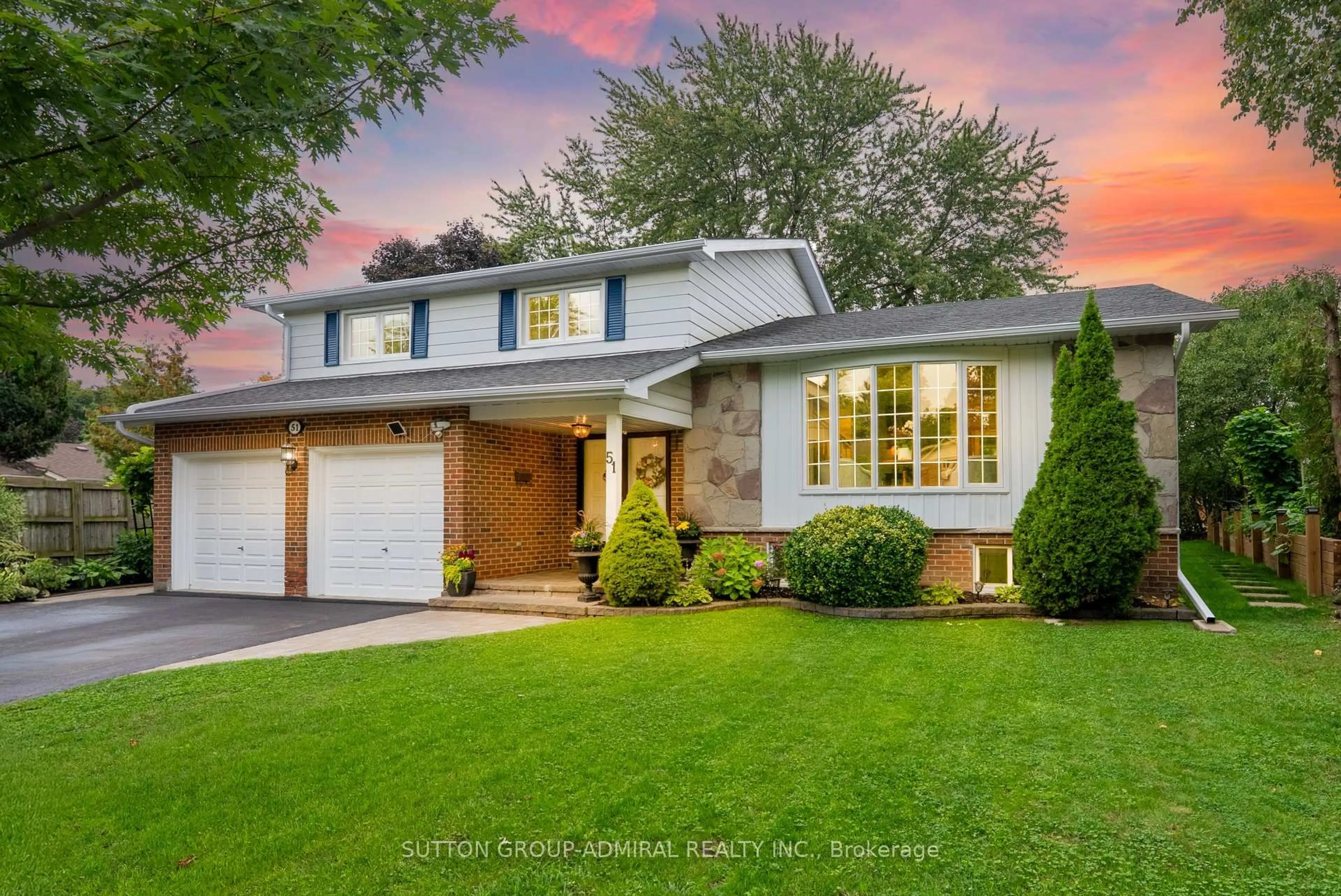 Home with vinyl exterior material, street for 51 Blue Spruce Lane, Markham Ontario L3T 3W8