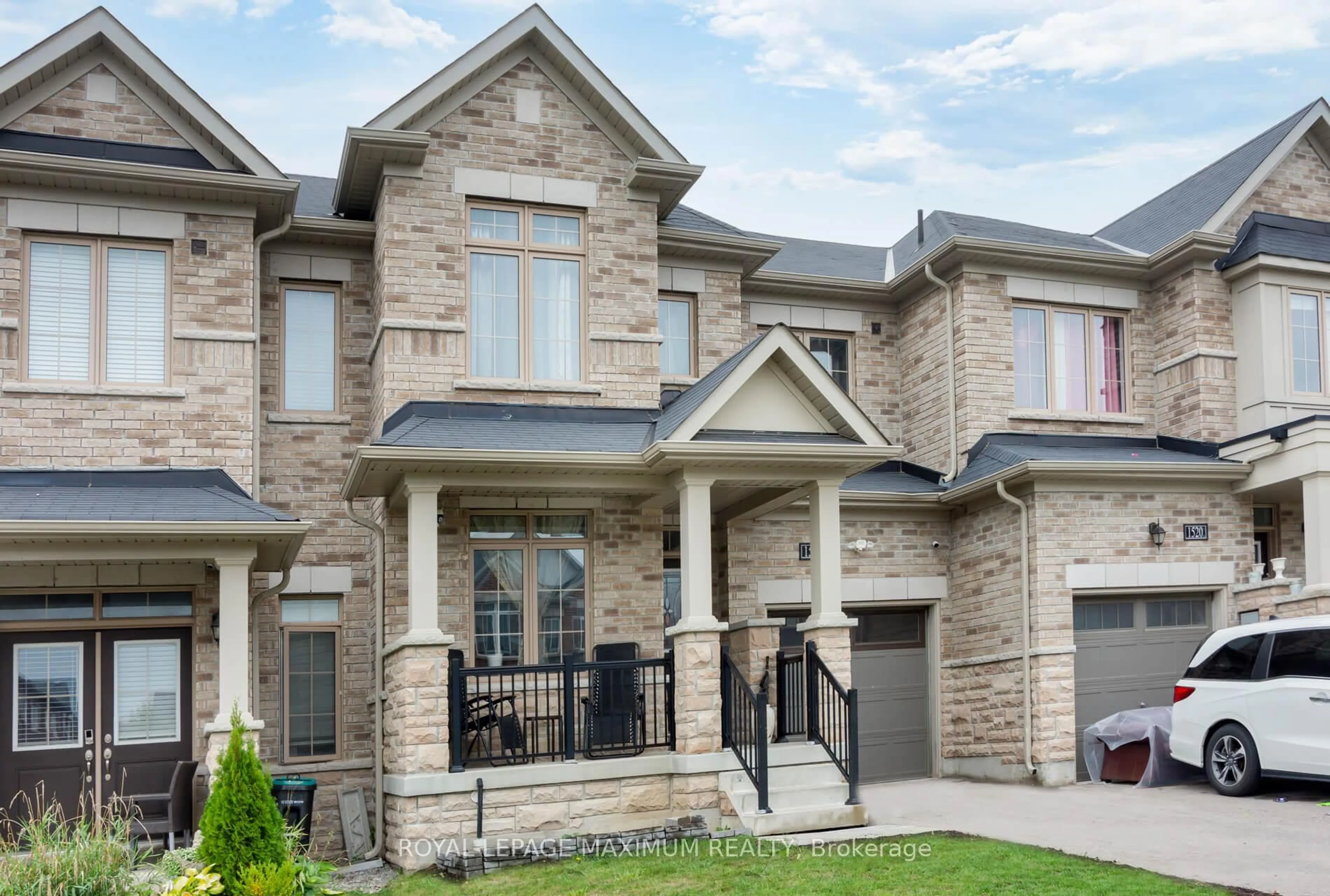 Home with brick exterior material, street for 1518 Farrow Cres, Innisfil Ontario L9S 0L6