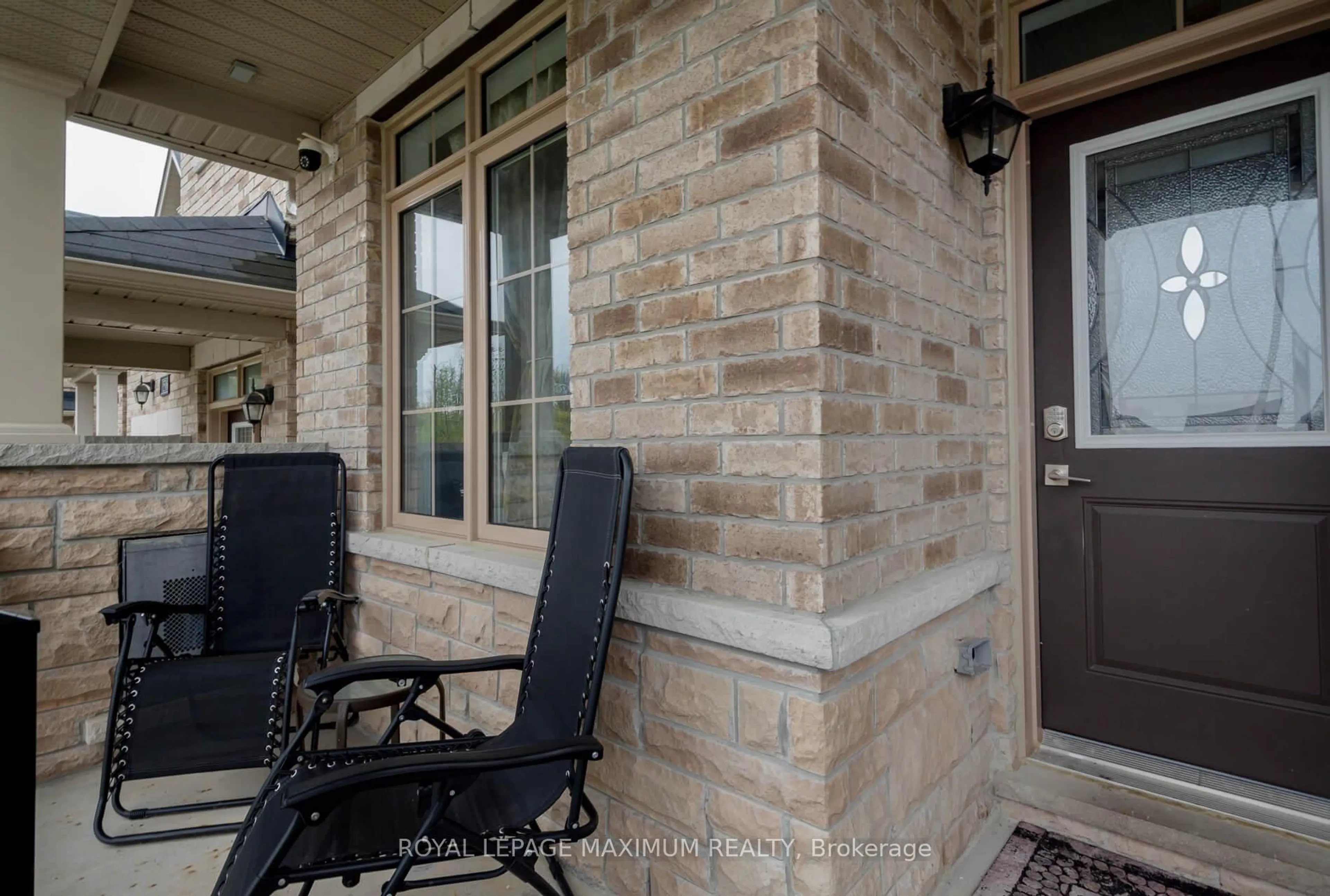 Home with brick exterior material, street for 1518 Farrow Cres, Innisfil Ontario L9S 0L6