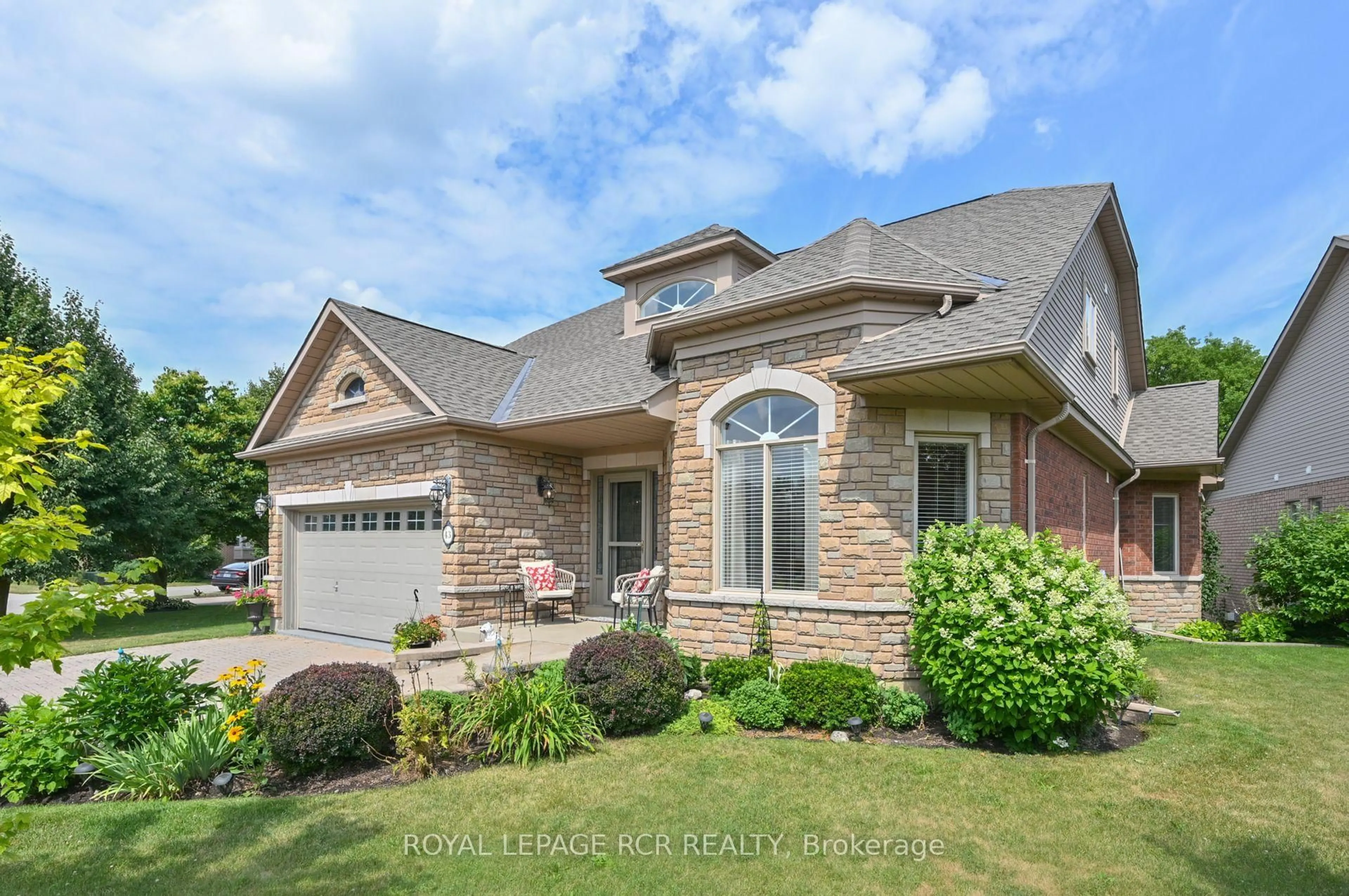 Home with brick exterior material, street for 43 Bella Vista Tr, New Tecumseth Ontario L9R 2C7