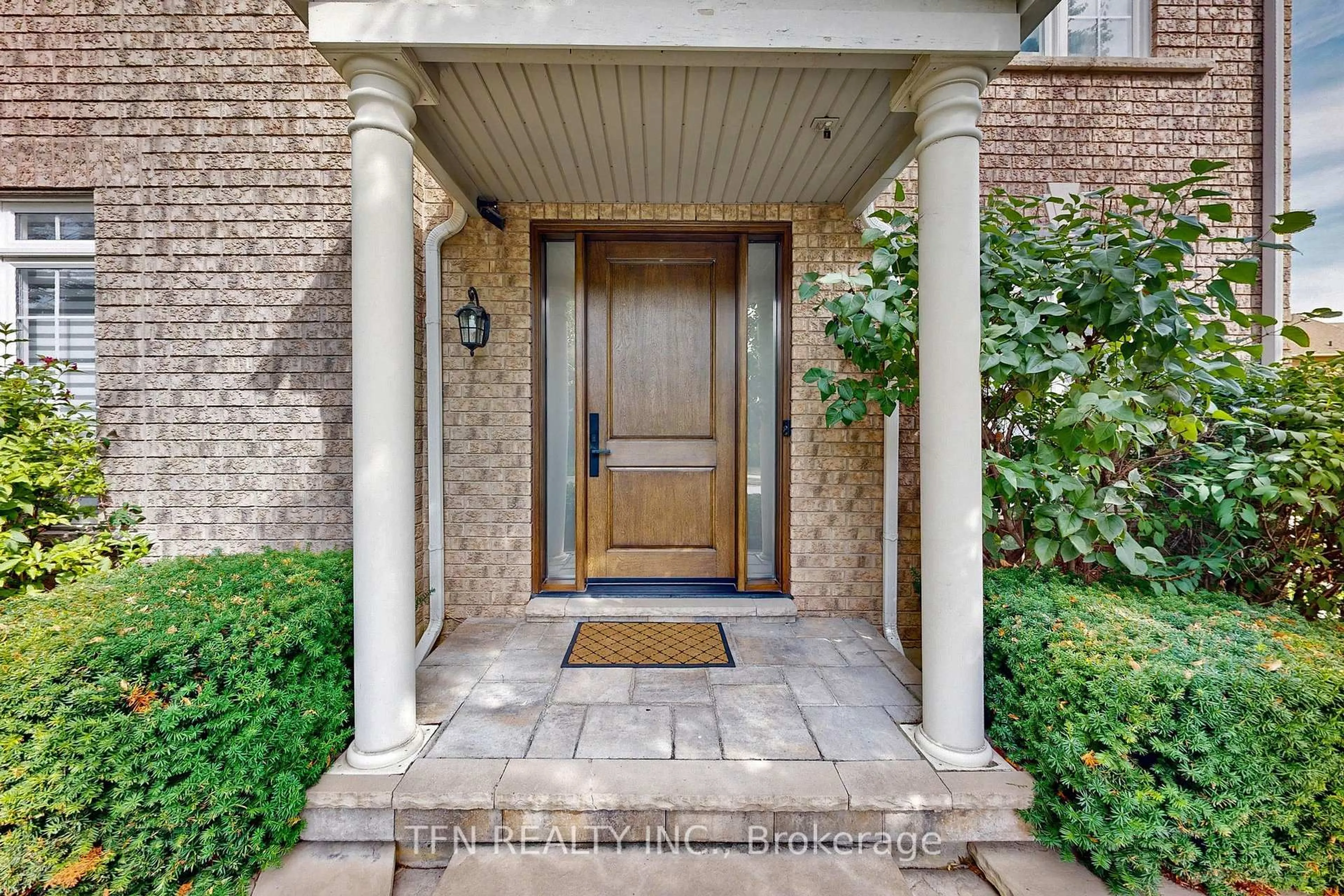 Indoor entryway for 177 Bentoak Cres, Vaughan Ontario L4J 8T4