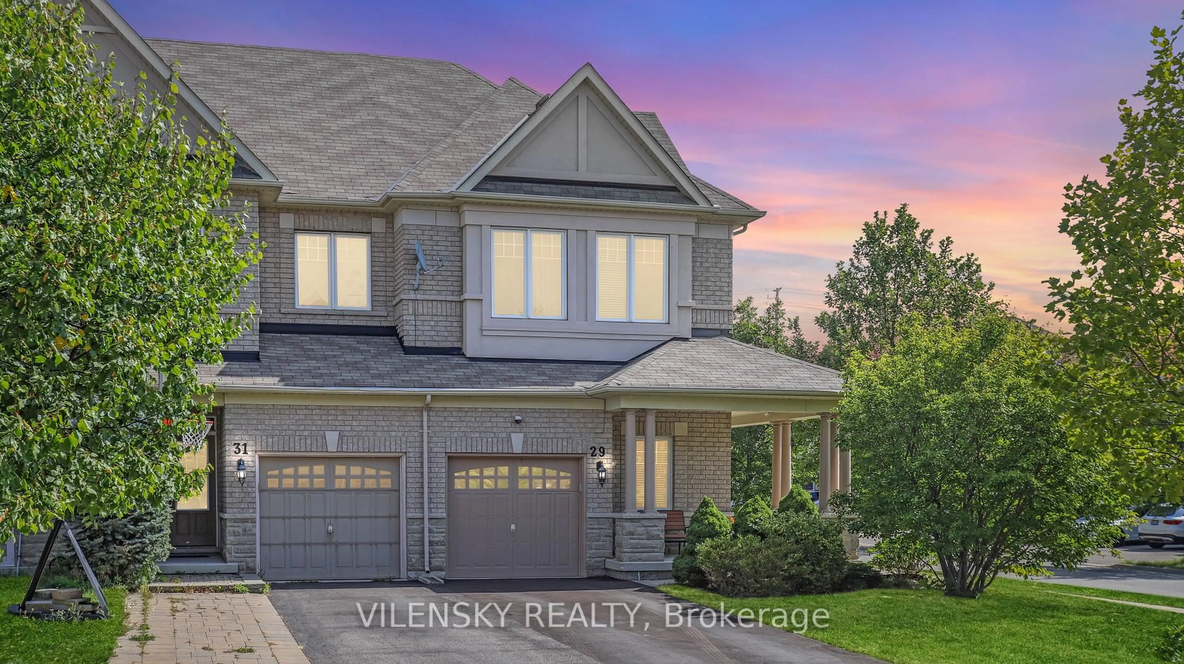 Home with vinyl exterior material, street for 29 Elihof Dr, Vaughan Ontario L6A 4N6