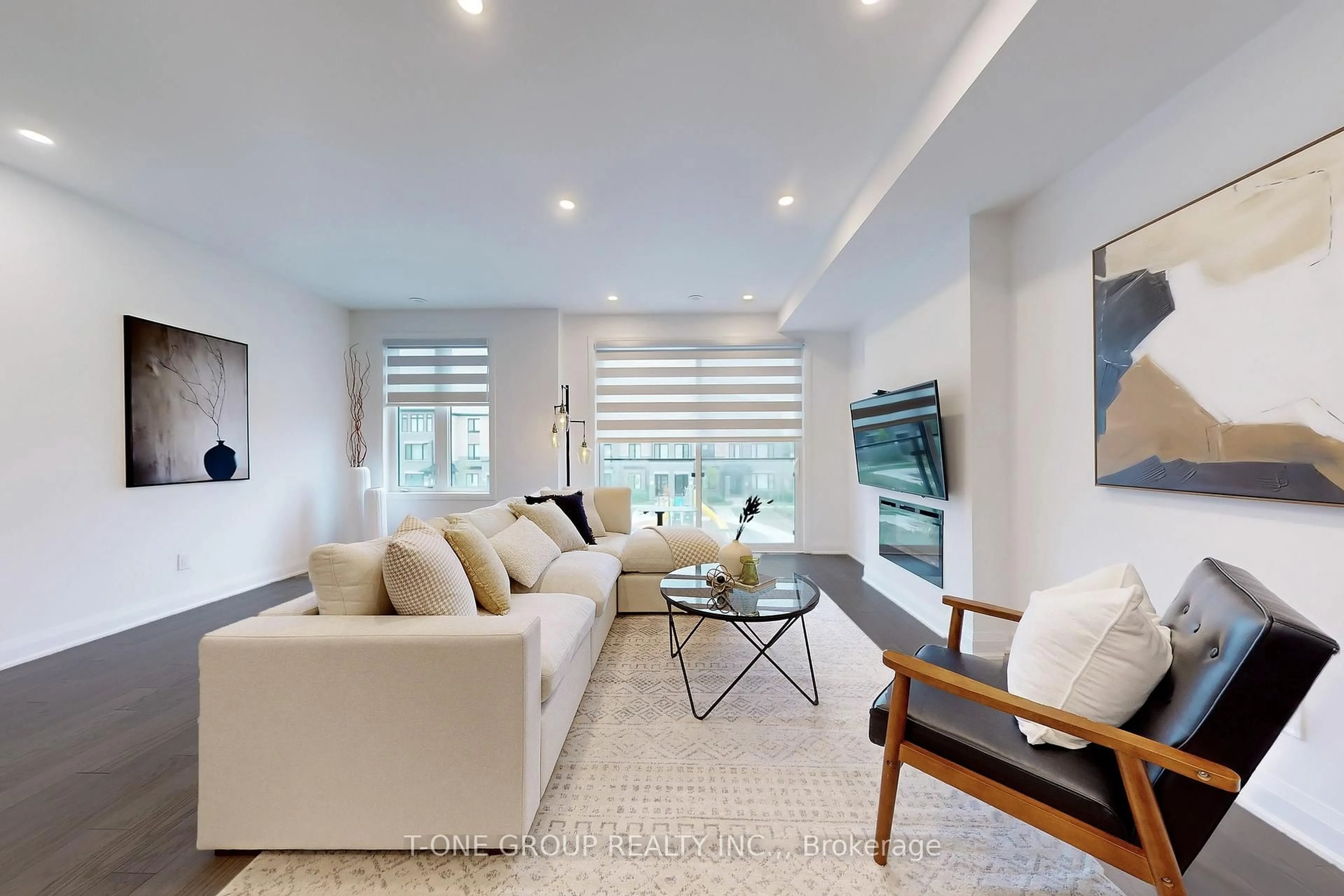 Living room with furniture, unknown for 5 Eelam Lane, Markham Ontario L6E 0W2