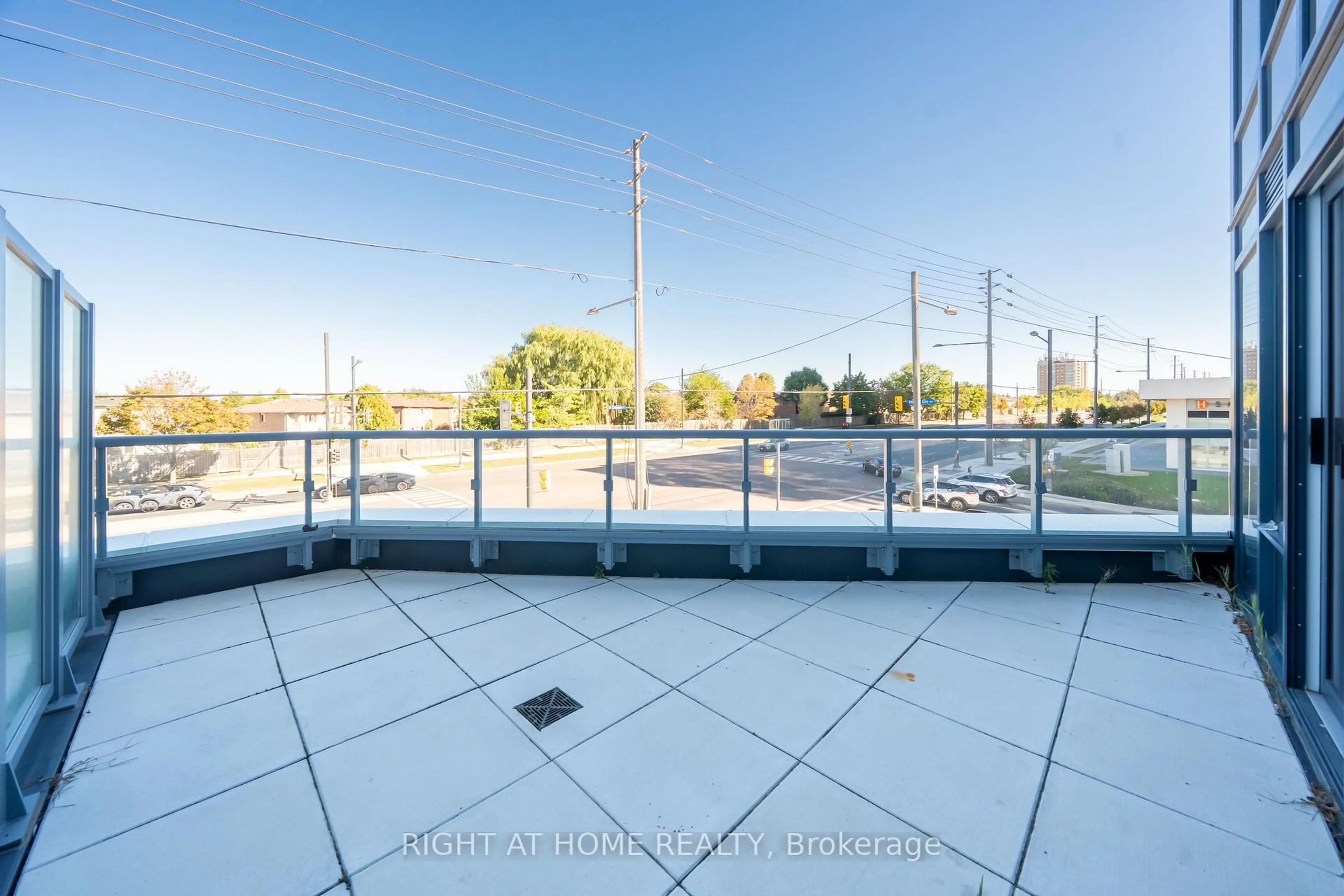 Patio, unknown for 7950 Bathurst St, Vaughan Ontario L4J 0L4