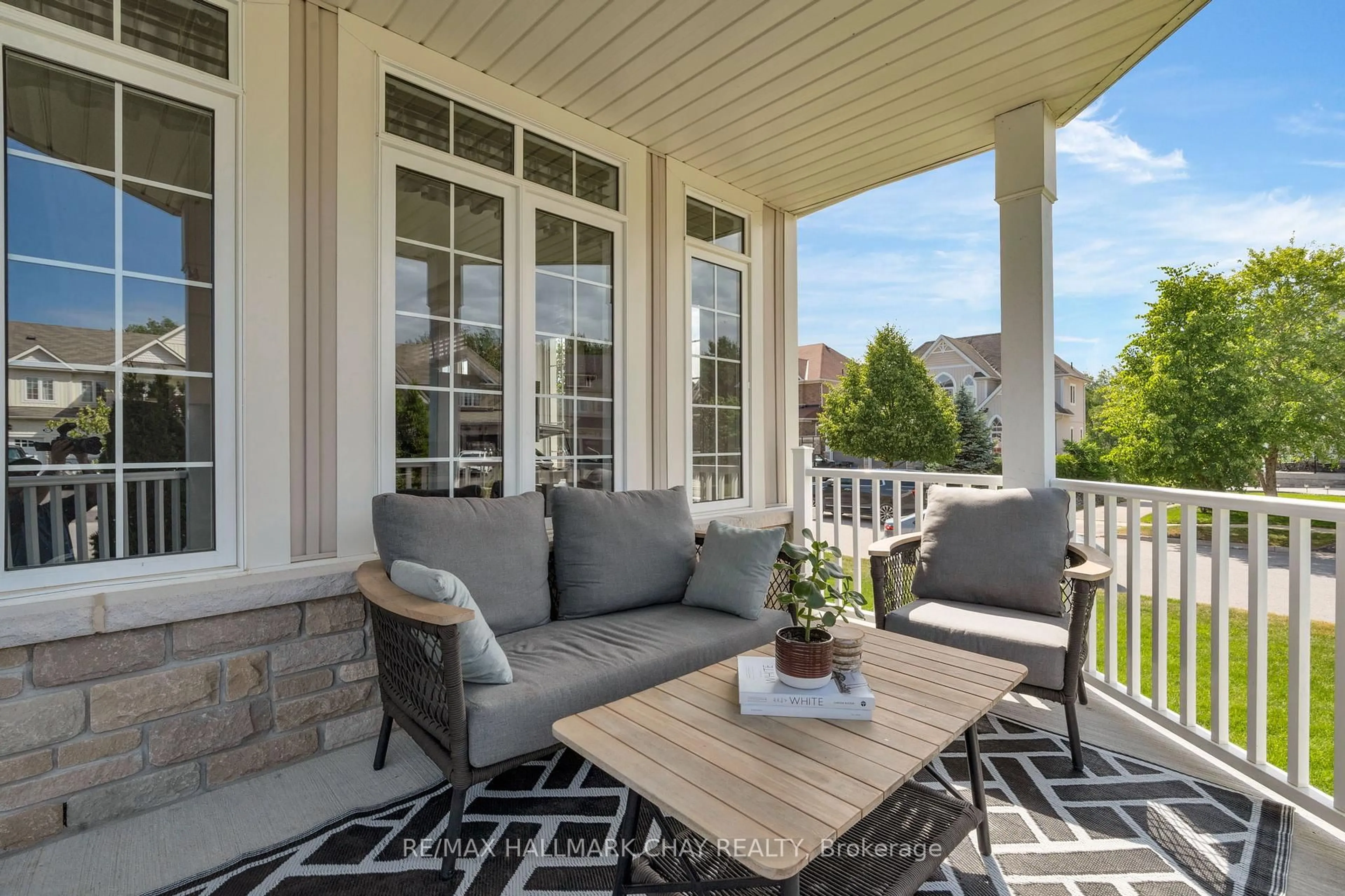 Patio, unknown for 117 Mount Cres, Essa Ontario L3W 0N2