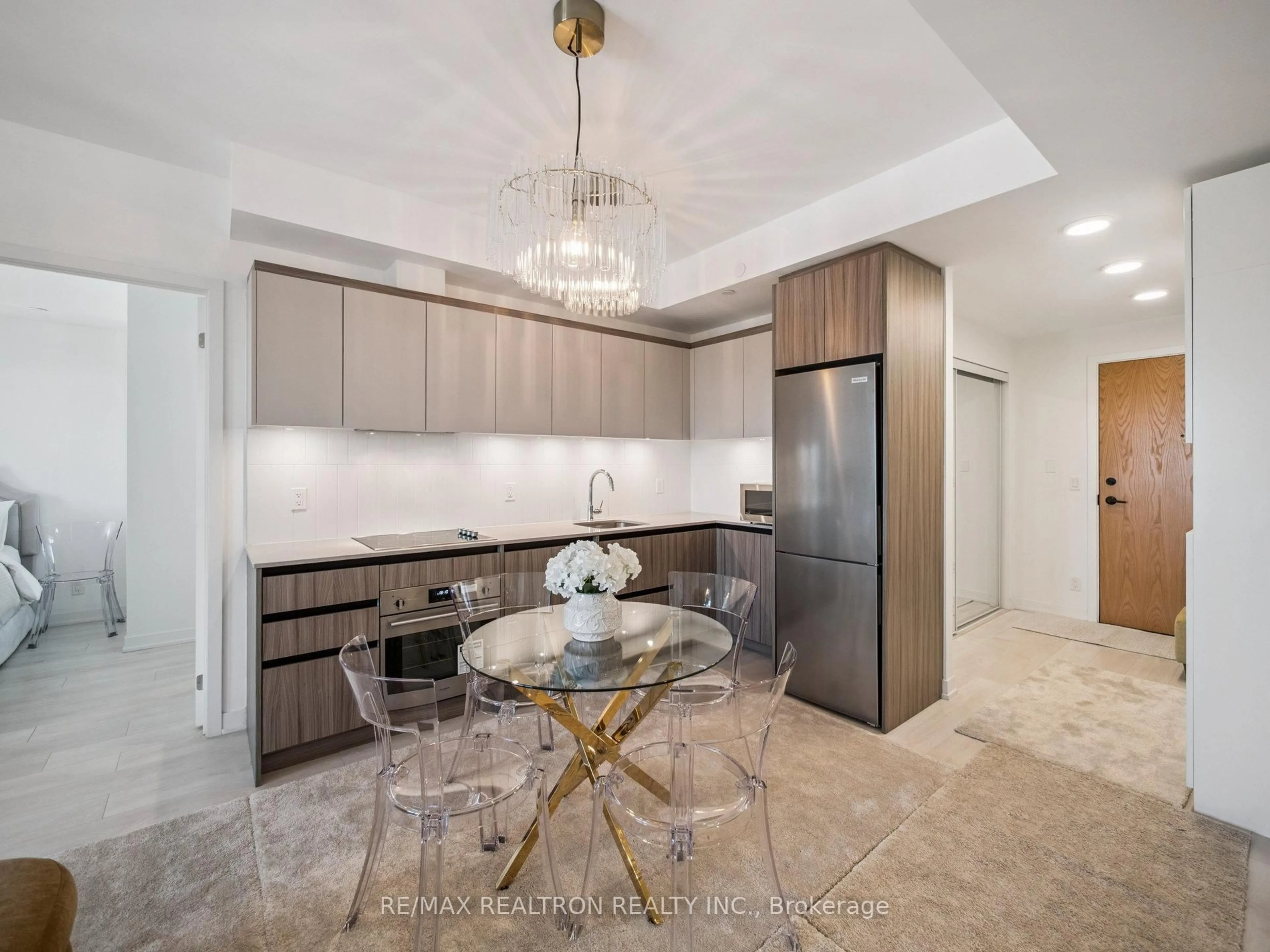 Unknown for 7950 Bathurst St #1802, Vaughan Ontario L4J 0L4