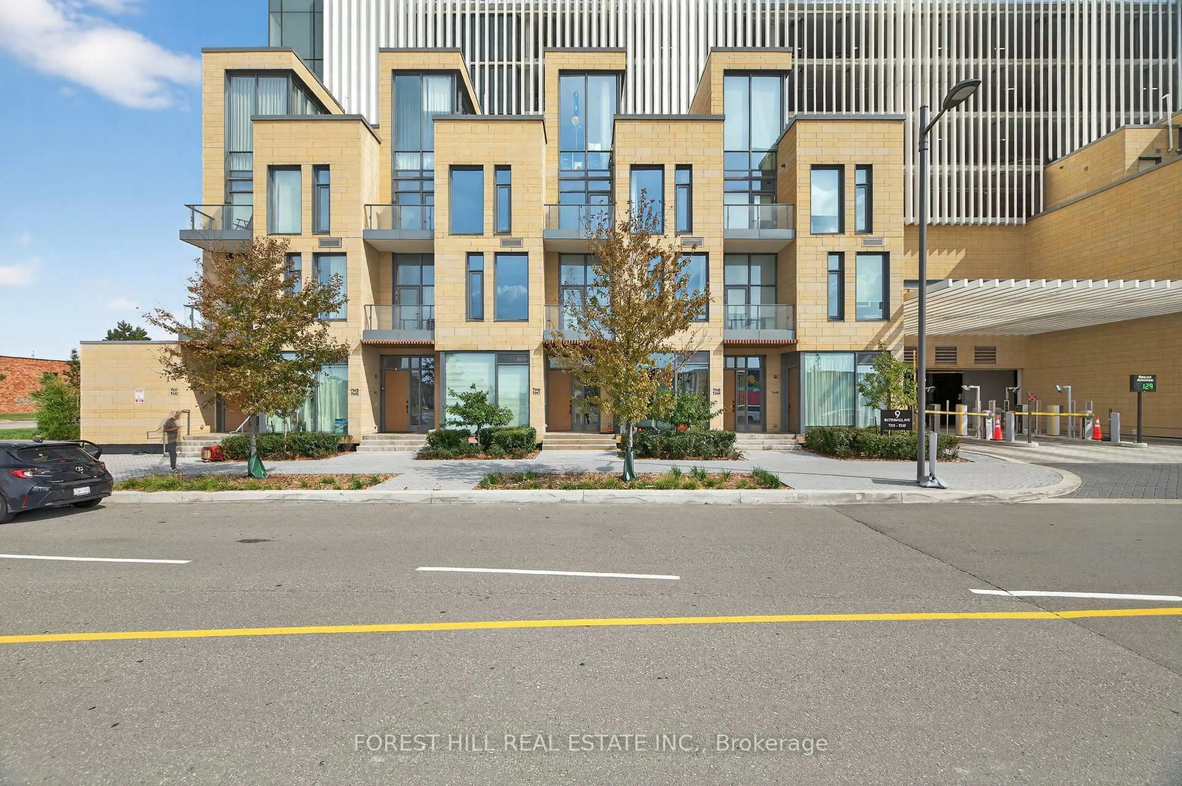 A pic from outside/outdoor area/front of a property/back of a property/a pic from drone, street for 9 Buttermill Ave #Th6, Vaughan Ontario L4K 0M5
