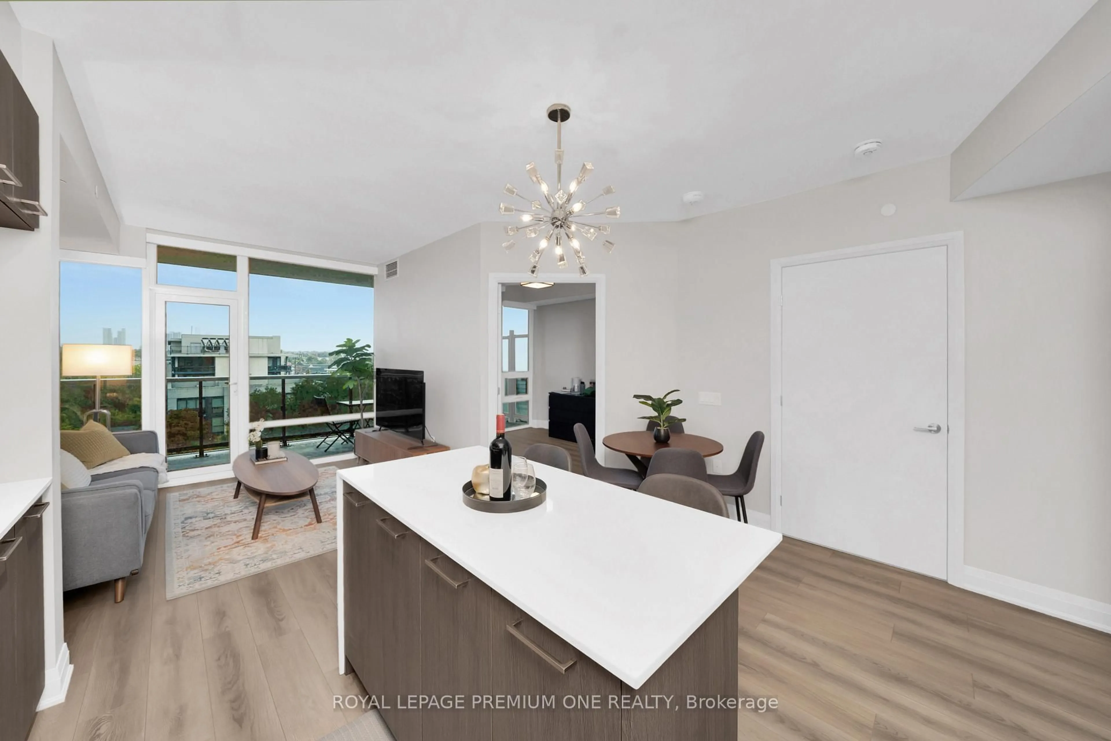 Open concept kitchen, unknown for 4800 Highway 7 Rd #623, Vaughan Ontario L4L 1H8