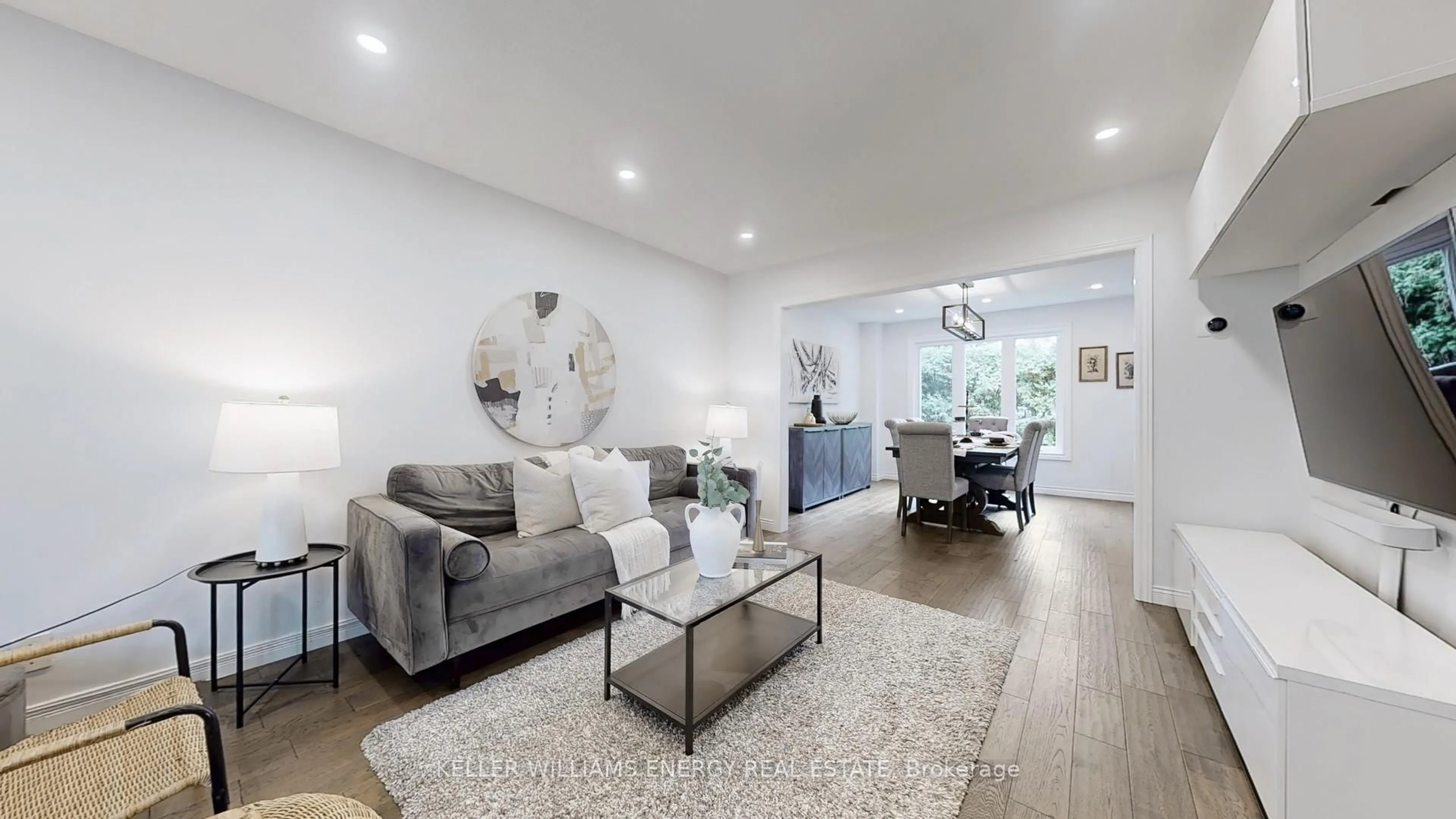 Living room with furniture, unknown for 29 Fry Crt, Markham Ontario L3P 4G9