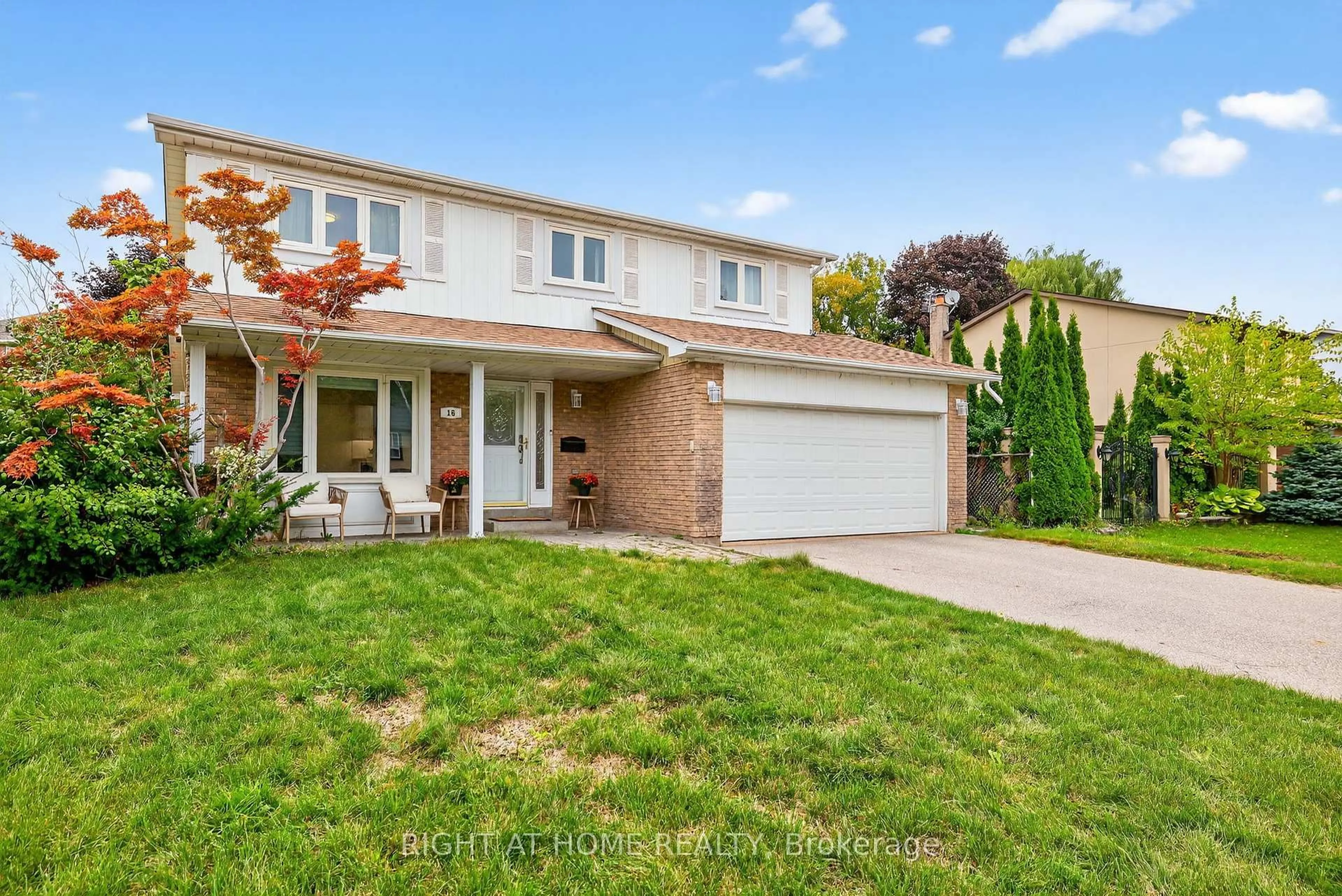 Home with brick exterior material, street for 16 Mayvern Cres, Richmond Hill Ontario L4C 5J4