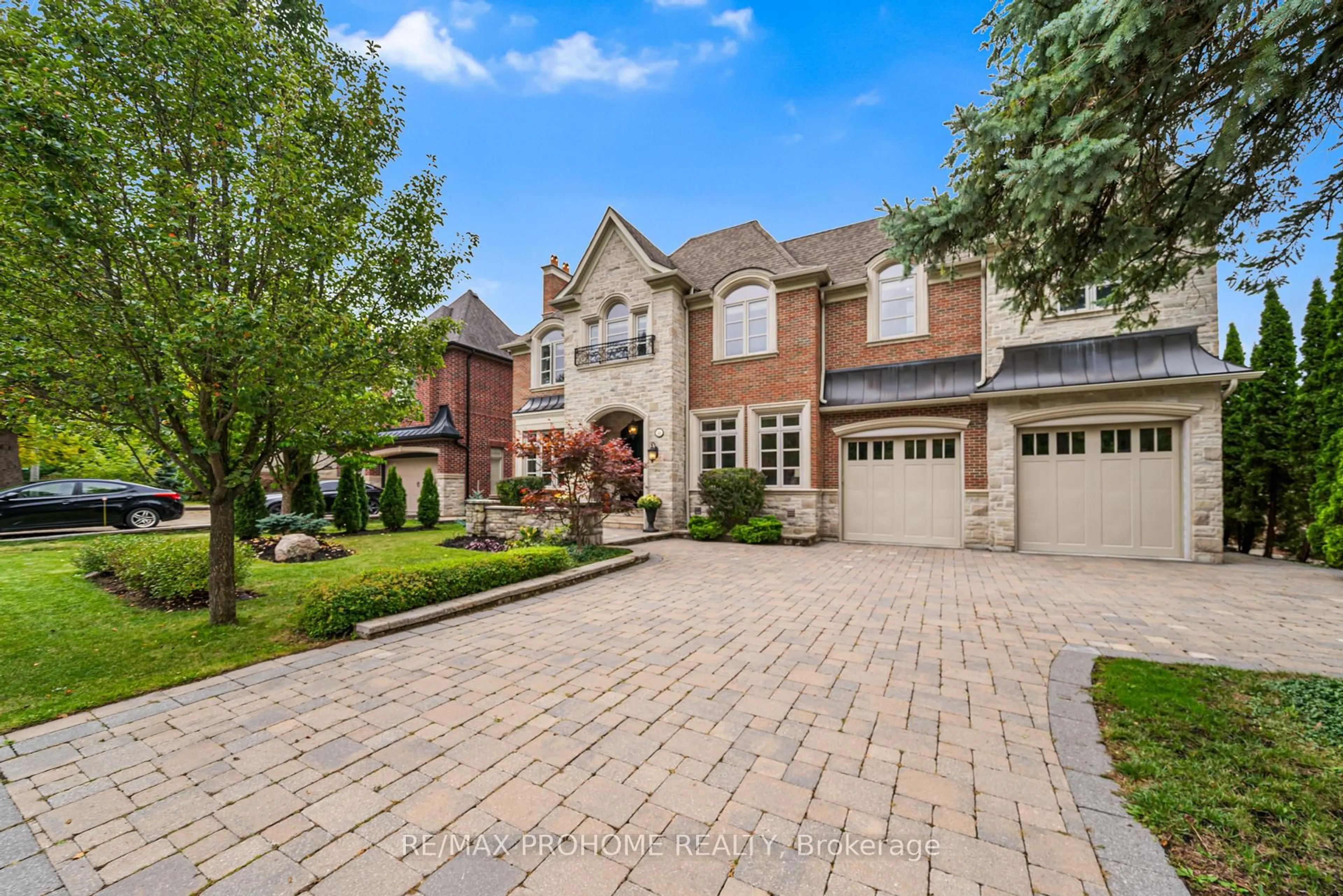 Home with brick exterior material, street for 38 Park Cres, Richmond Hill Ontario L4E 3J4