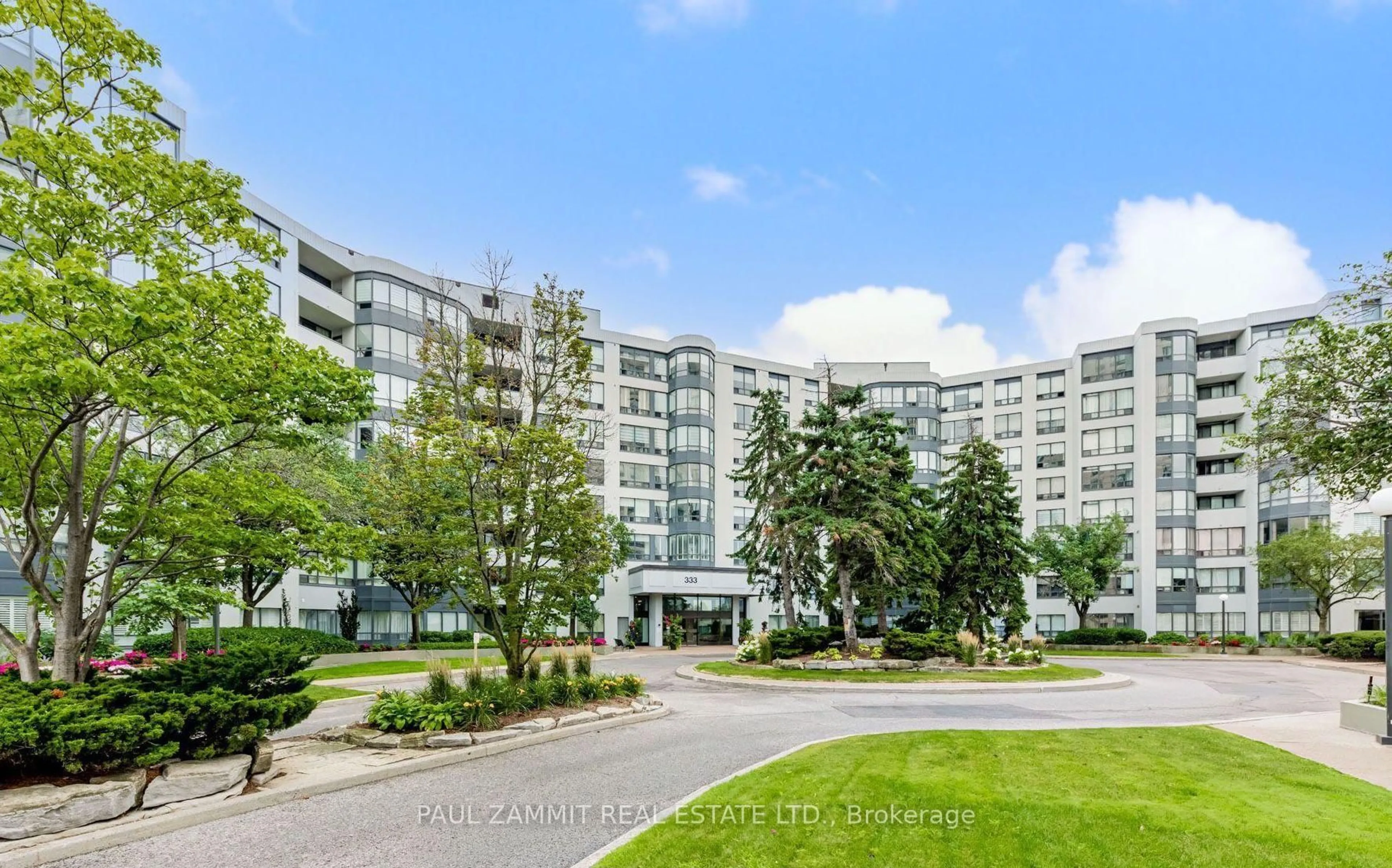 Indoor foyer for 333 Clark Ave ##103, Vaughan Ontario L4J 7K4