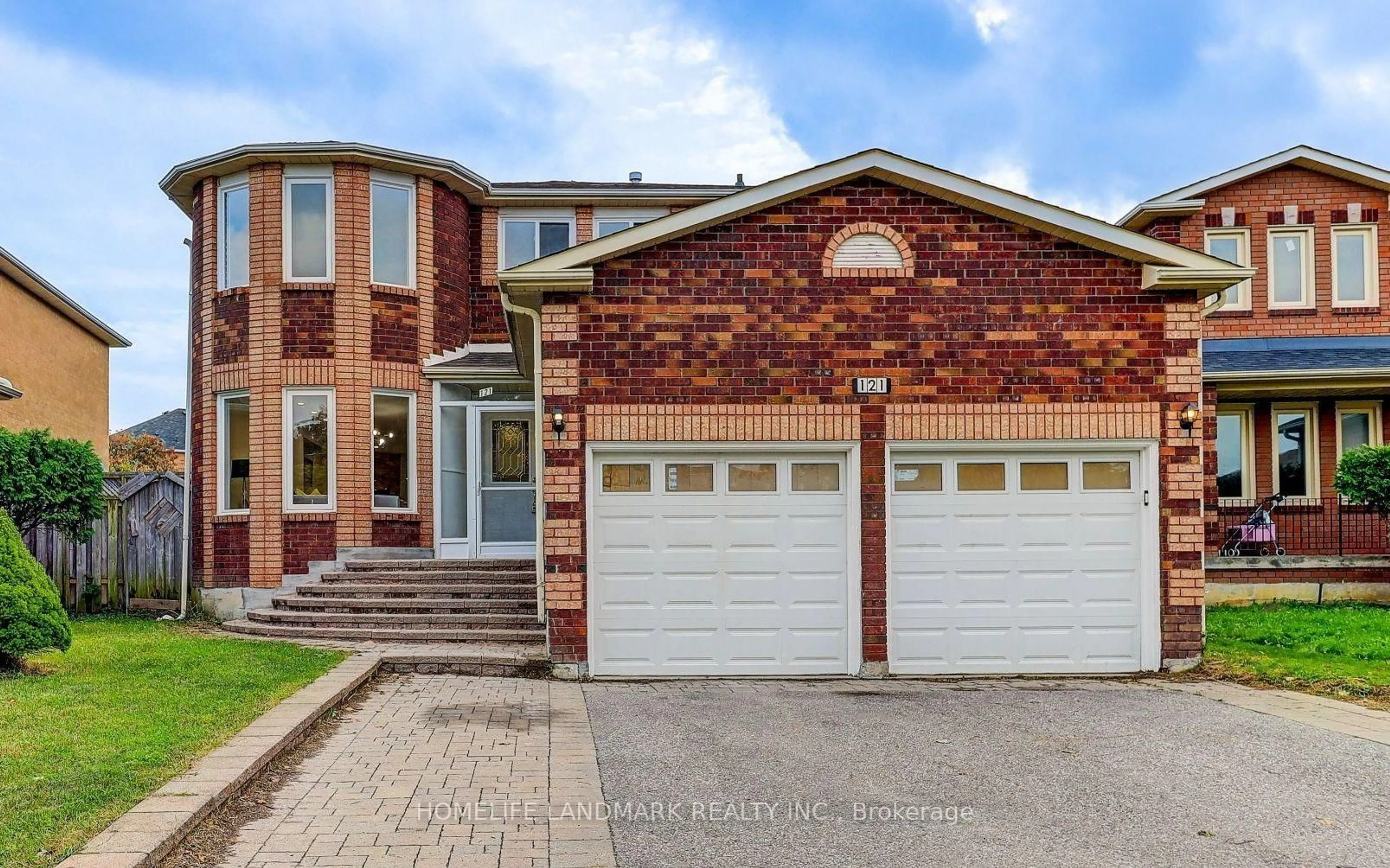 Home with brick exterior material, street for 121 Bernard Ave, Richmond Hill Ontario L4C 9Z5