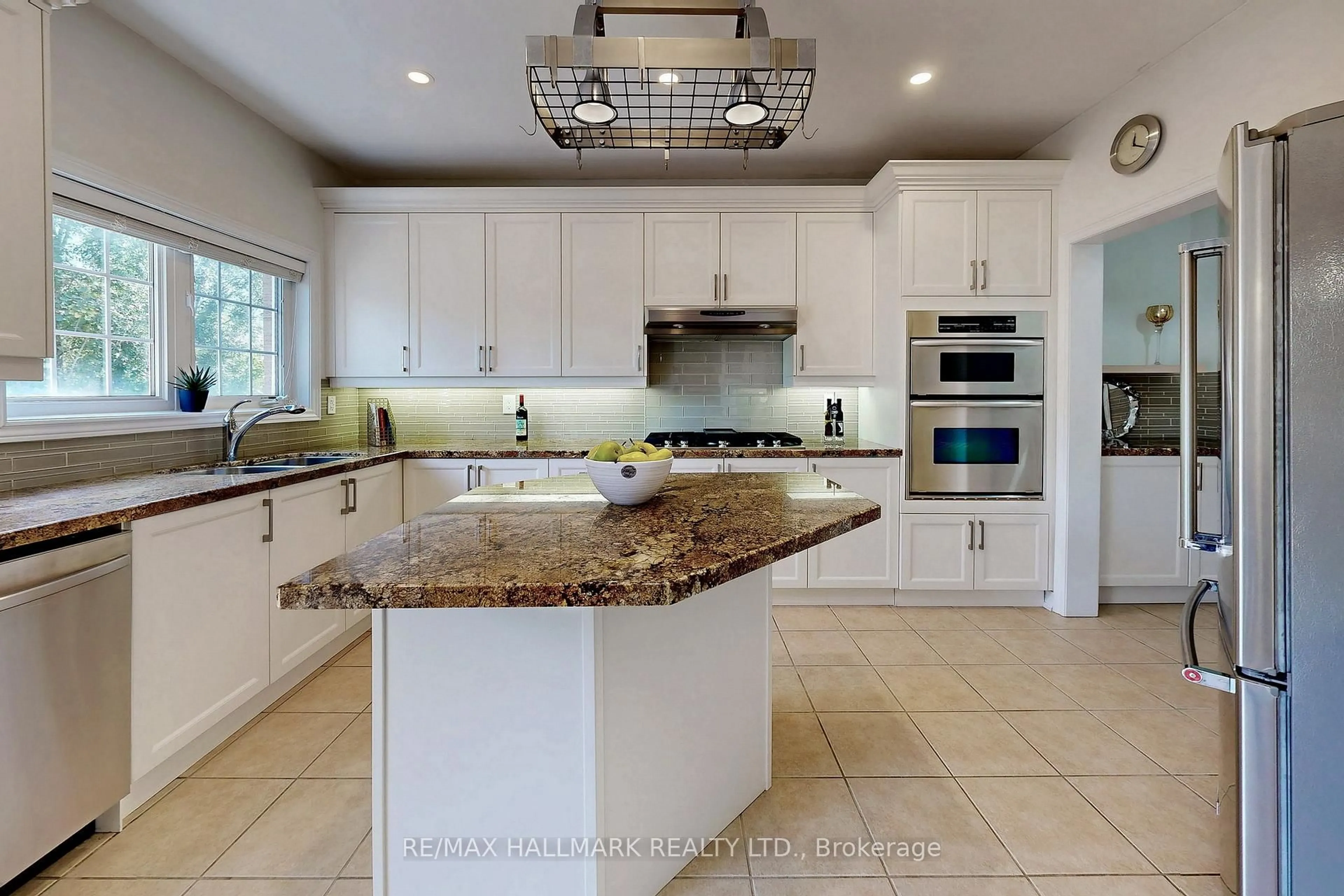 Contemporary kitchen, ceramic/tile floor for 43 Alhart St, Richmond Hill Ontario L4E 0A3