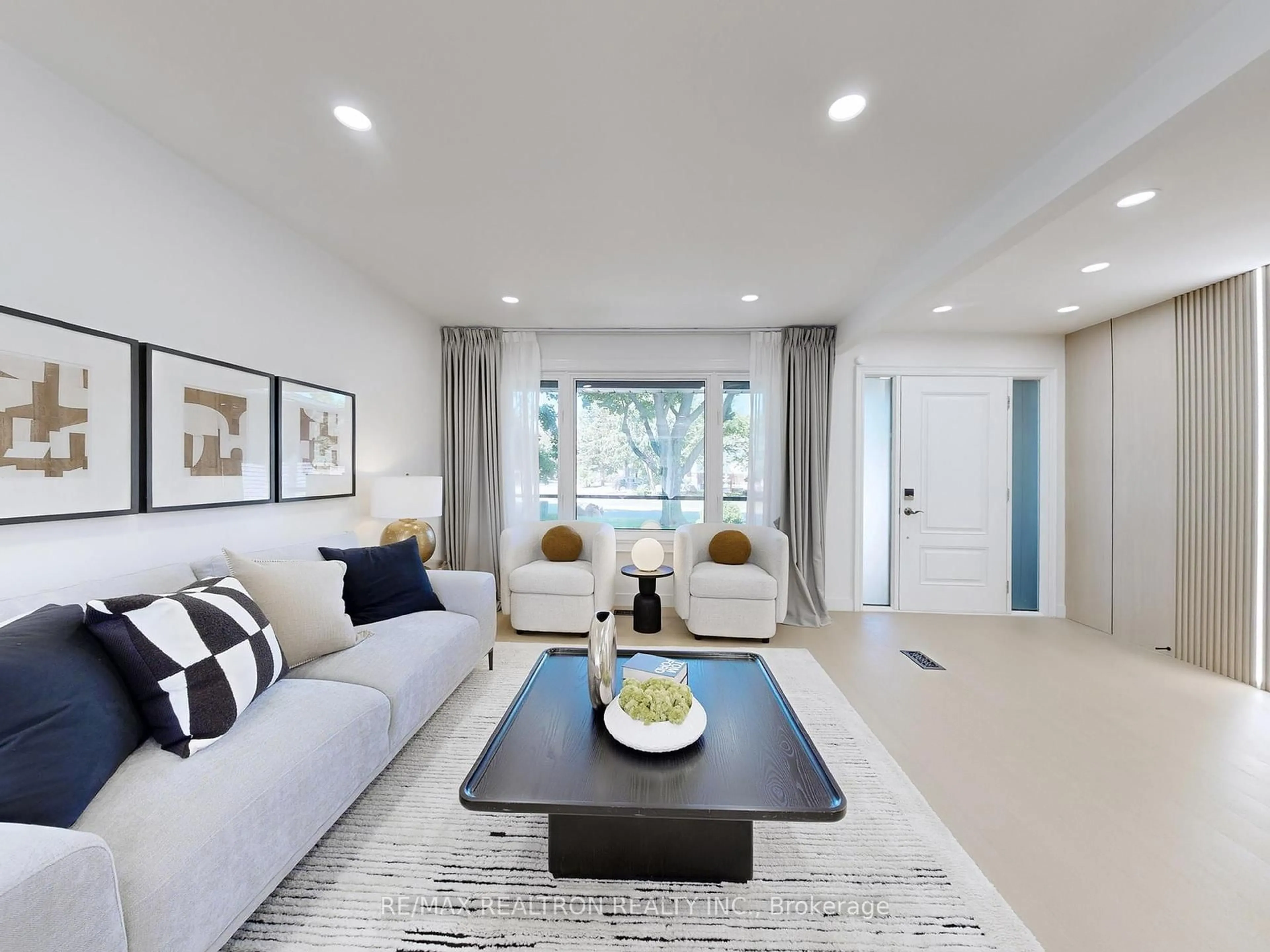 Living room with furniture, unknown for 66 Chant Cres, Markham Ontario L3R 1Y8