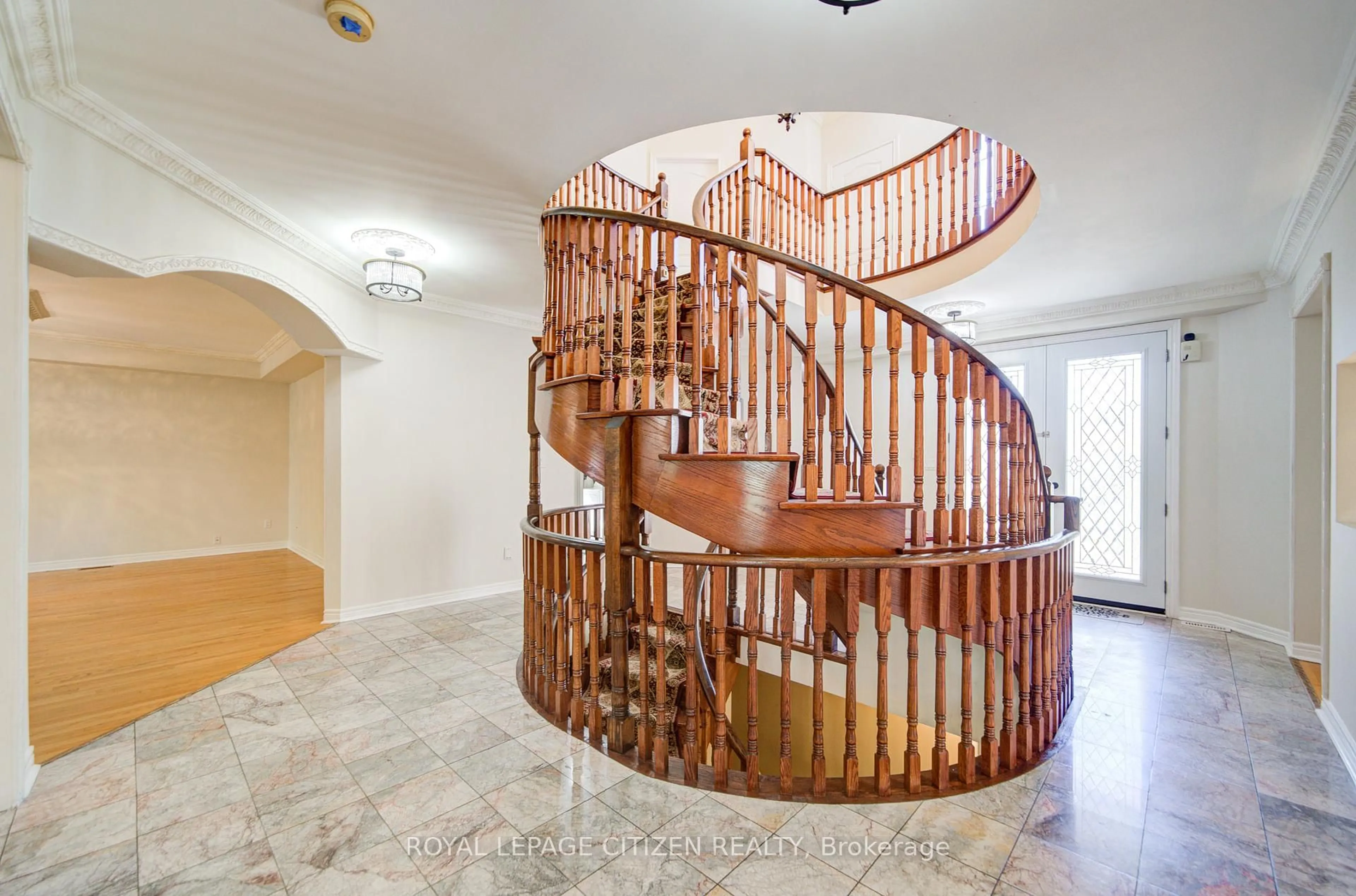 Stairs for 180 Kimber Cres, Vaughan Ontario L4L 9K3