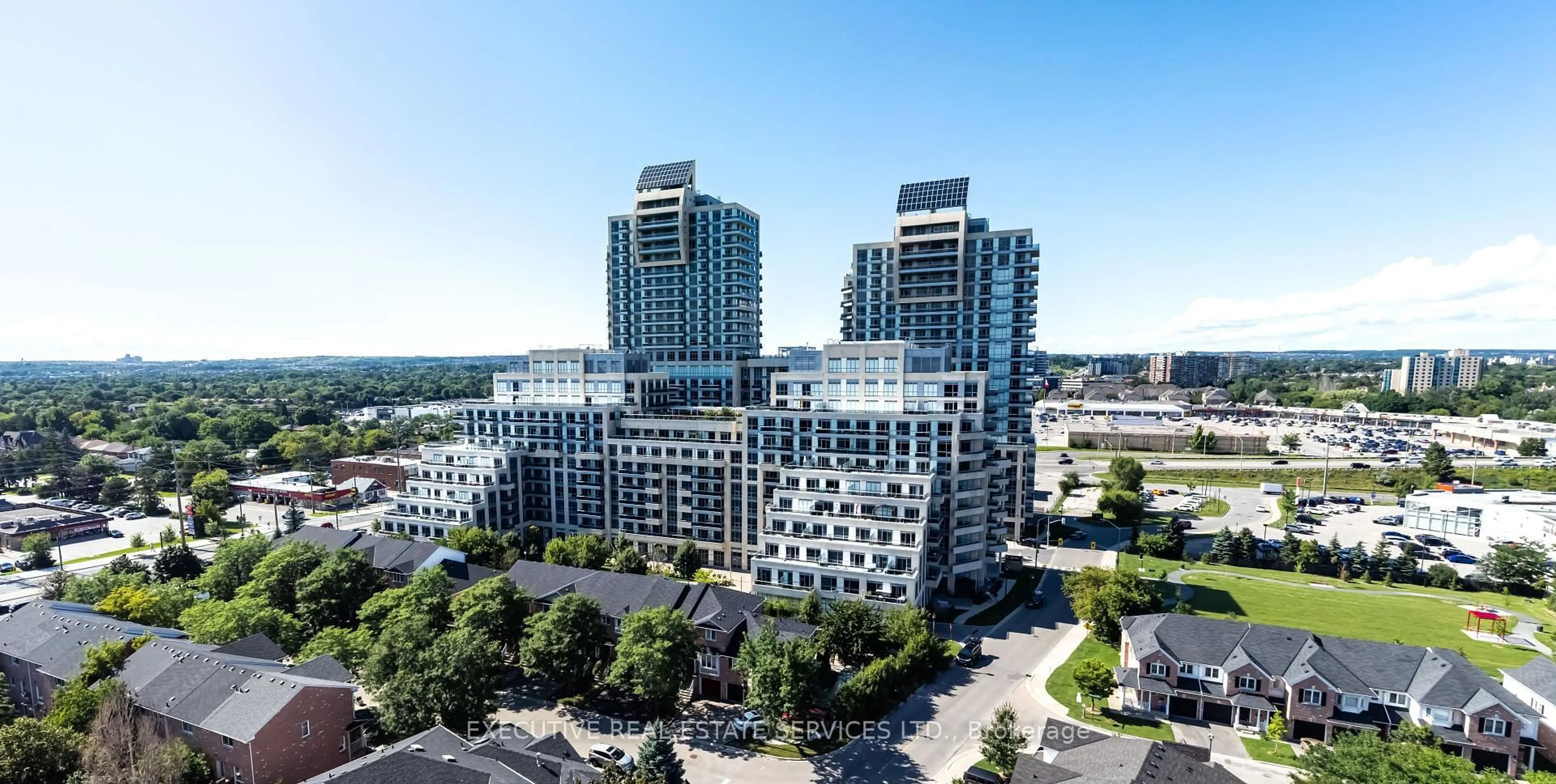 A pic from outside/outdoor area/front of a property/back of a property/a pic from drone, city buildings view from balcony for 9191 Yonge St ##608, Richmond Hill Ontario L4C 1E2