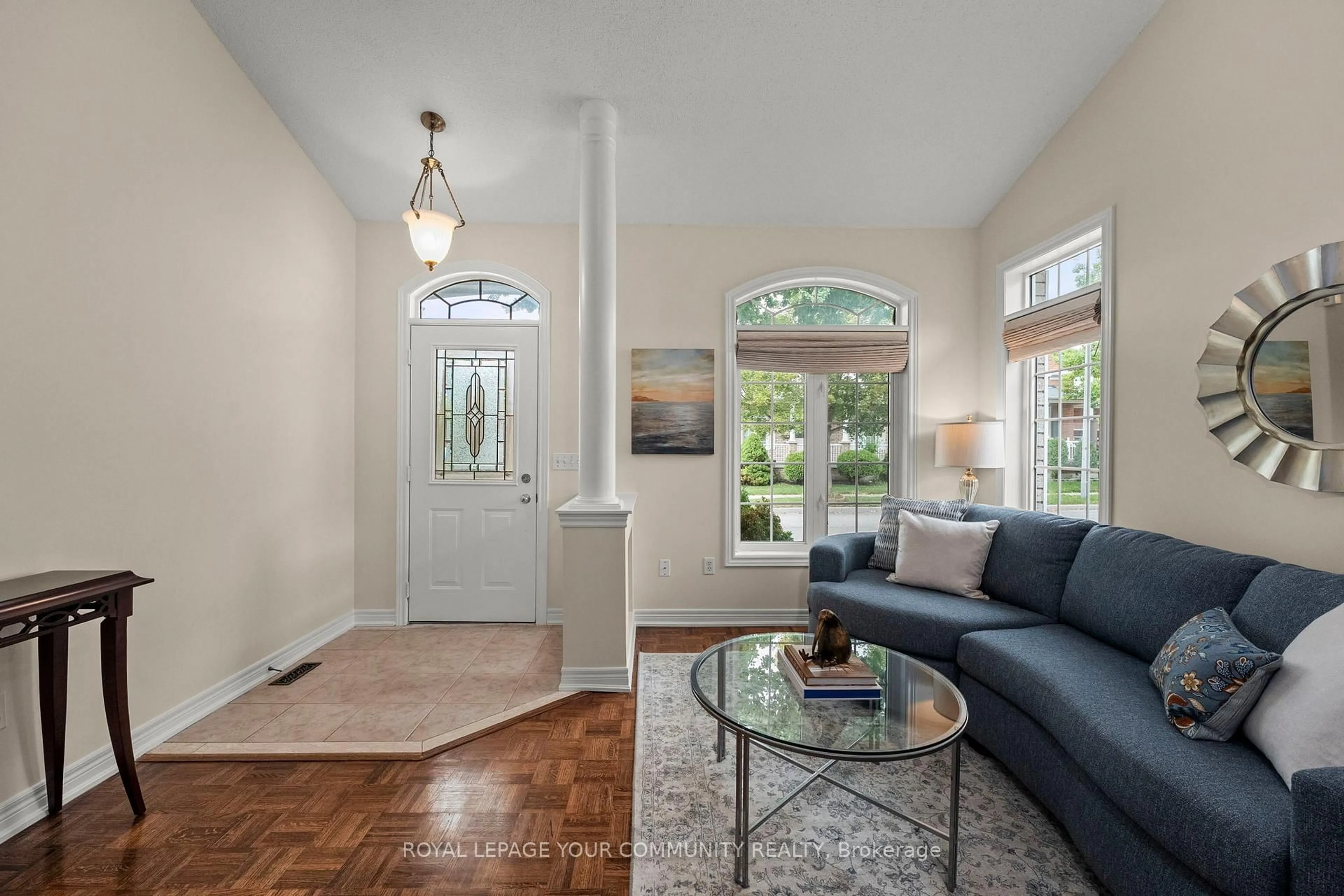Indoor entryway for 29 Cliveden Pl, Markham Ontario L6C 2S4