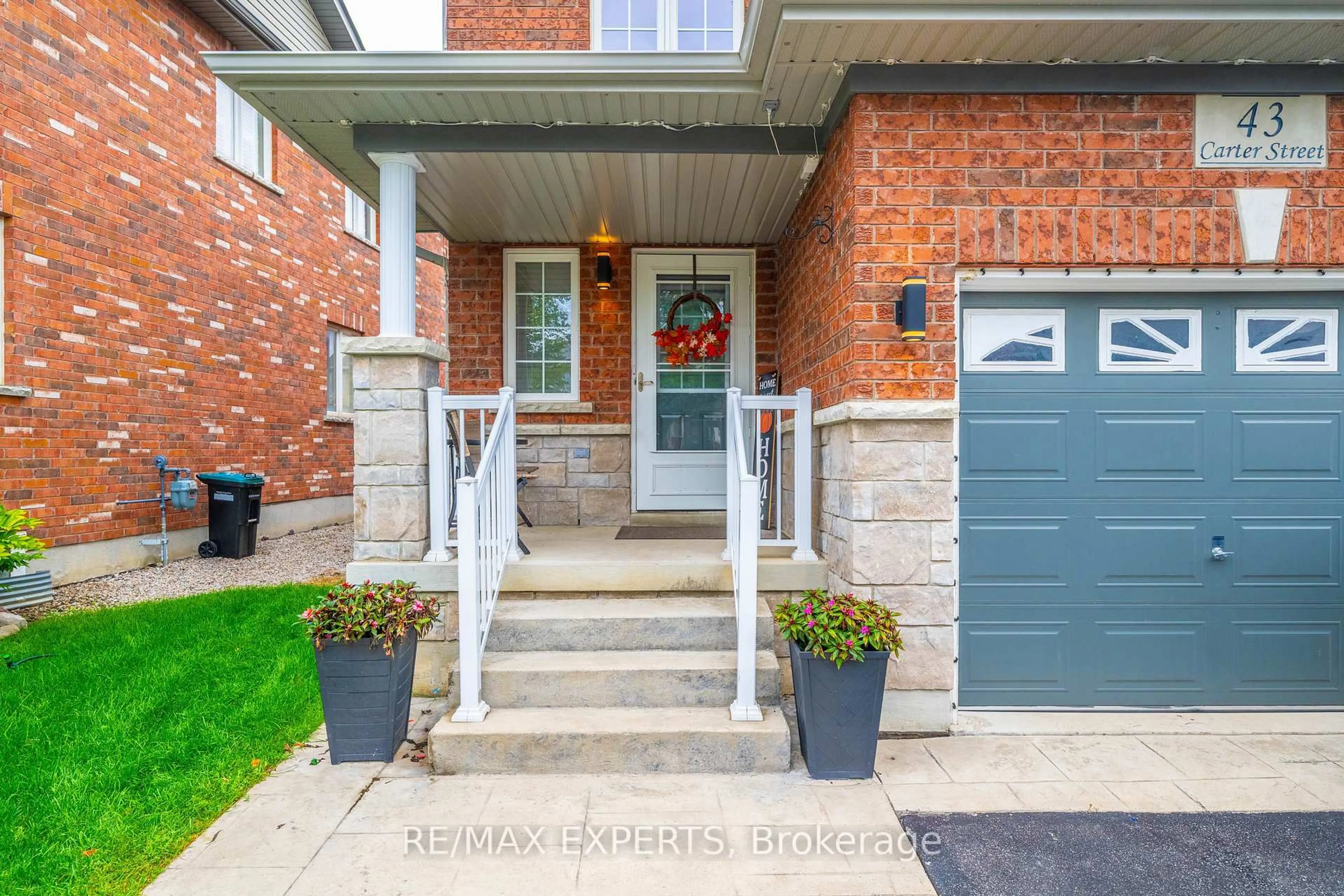 Home with brick exterior material, street for 43 Carter St, Bradford West Gwillimbury Ontario L3Z 2A4