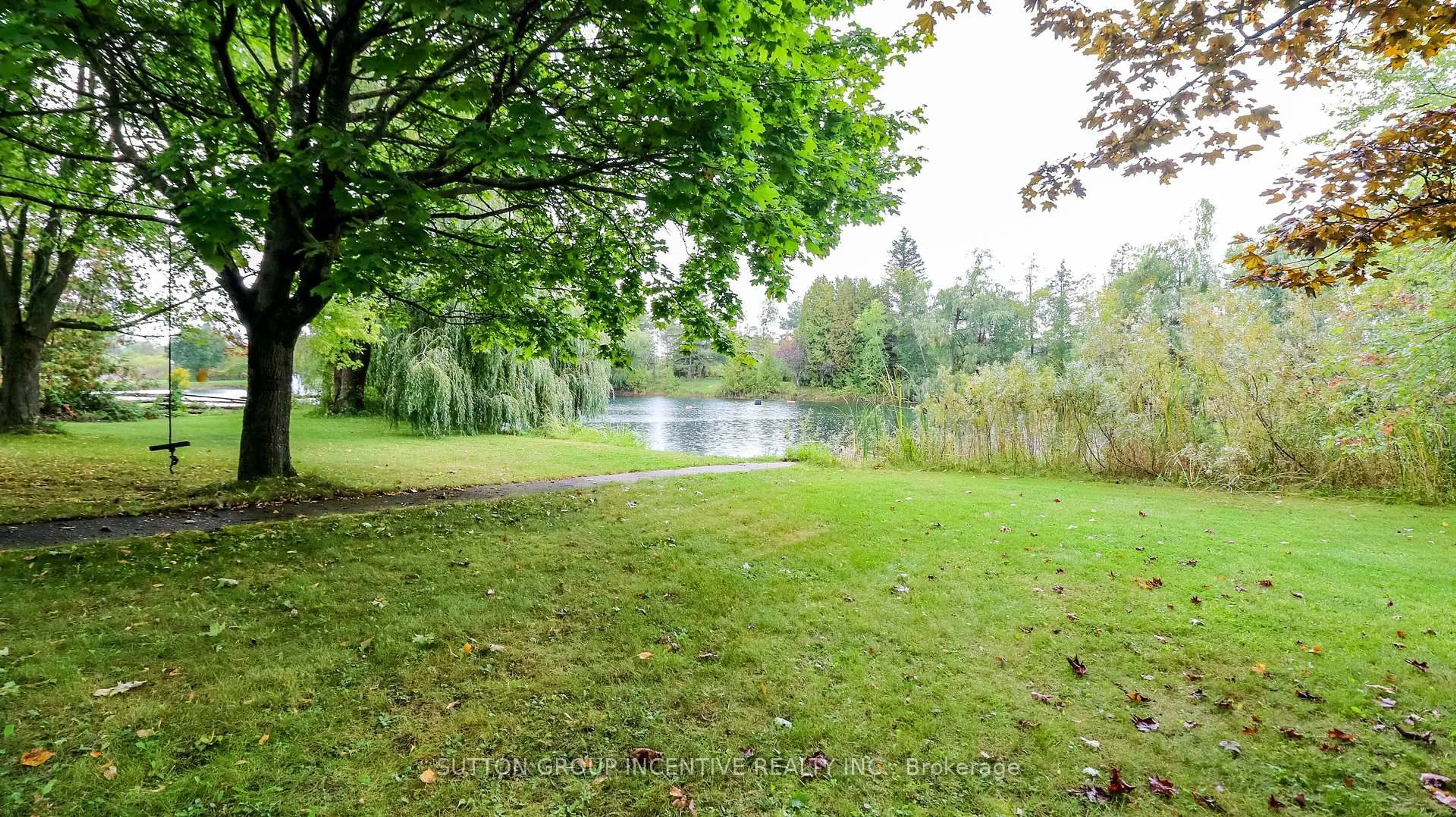 Patio, water/lake/river/ocean view for 2717 Line 13 Line, Bradford West Gwillimbury Ontario L0L 1R0