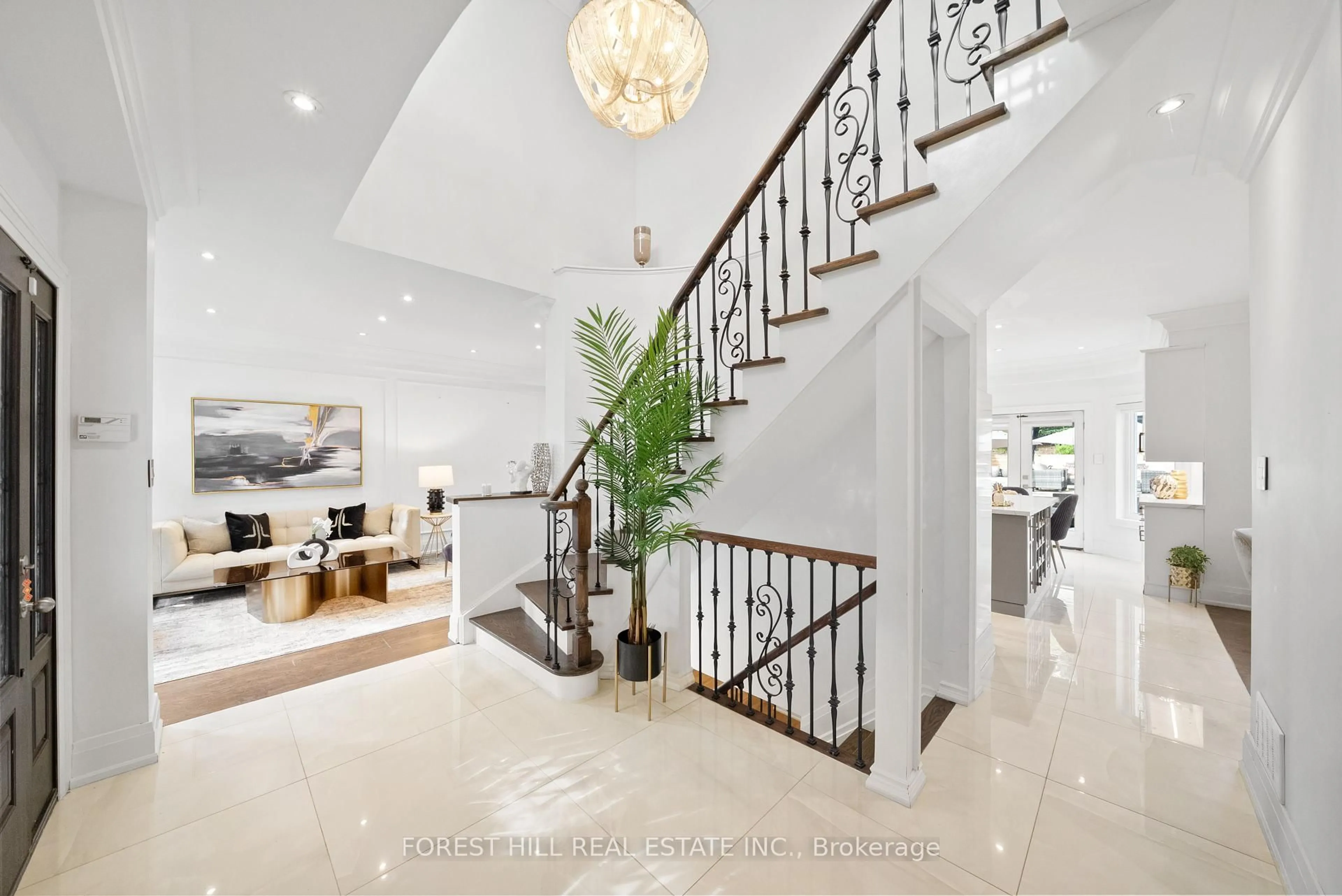 Unknown for 35 Benville Cres, Aurora Ontario L4G 7K3