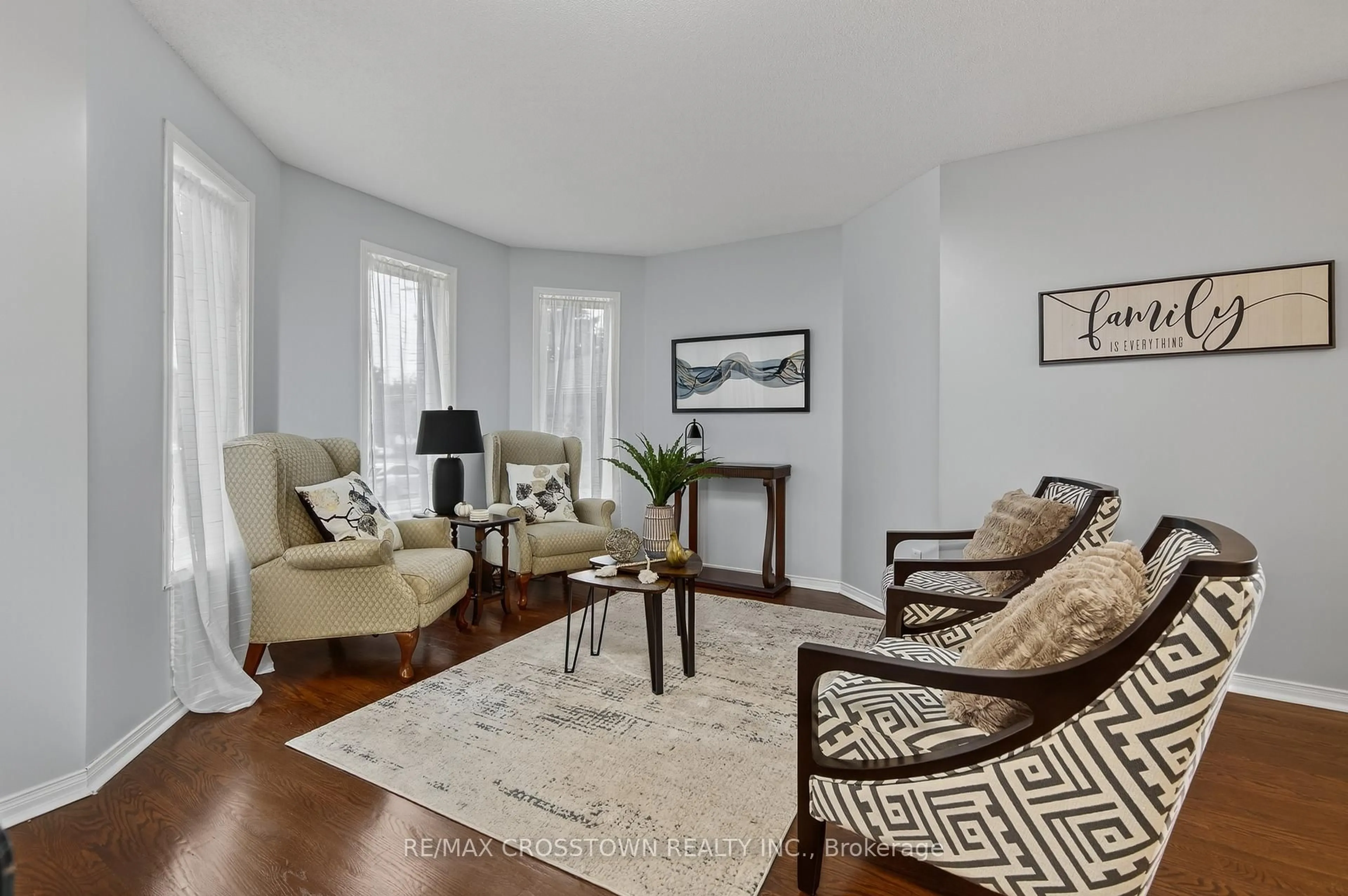 Living room with furniture, unknown for 1258 Vincent Cres, Innisfil Ontario L9S 1Z6