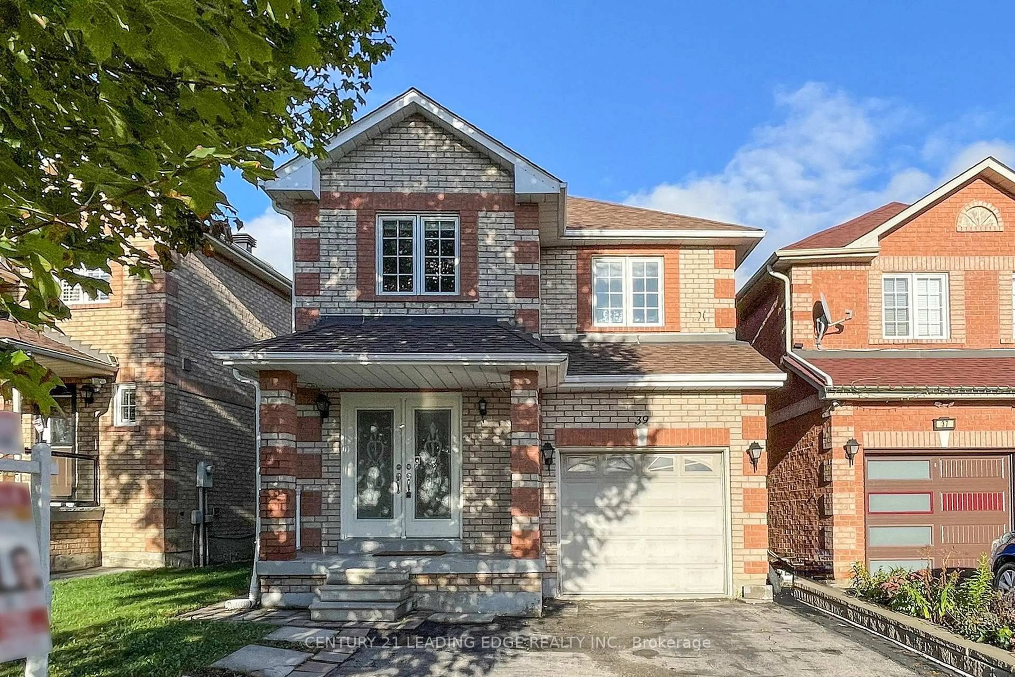 Home with brick exterior material, street for 39 Horstman St, Markham Ontario L3S 4G4