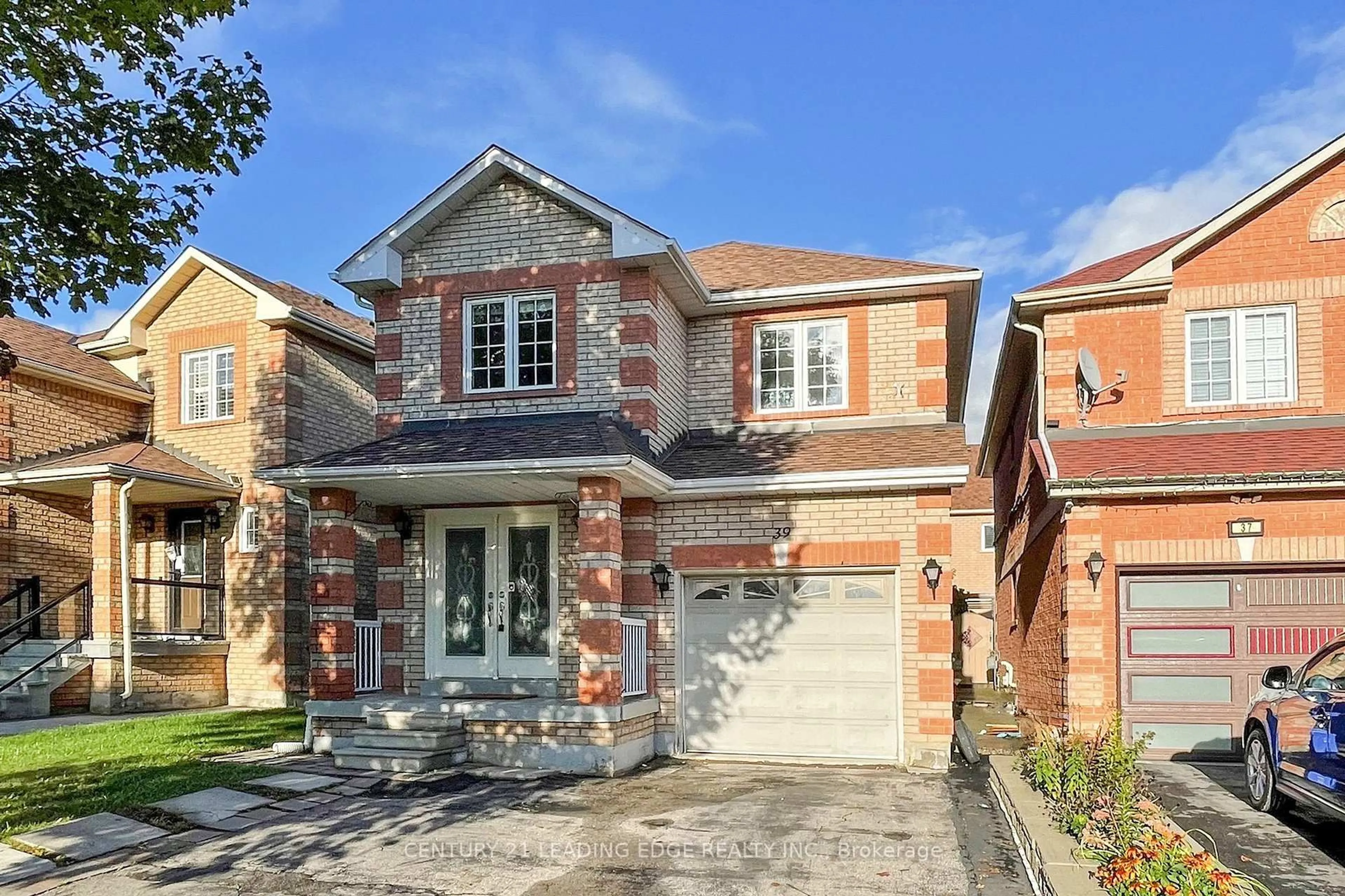 Home with brick exterior material, street for 39 Horstman St, Markham Ontario L3S 4G4