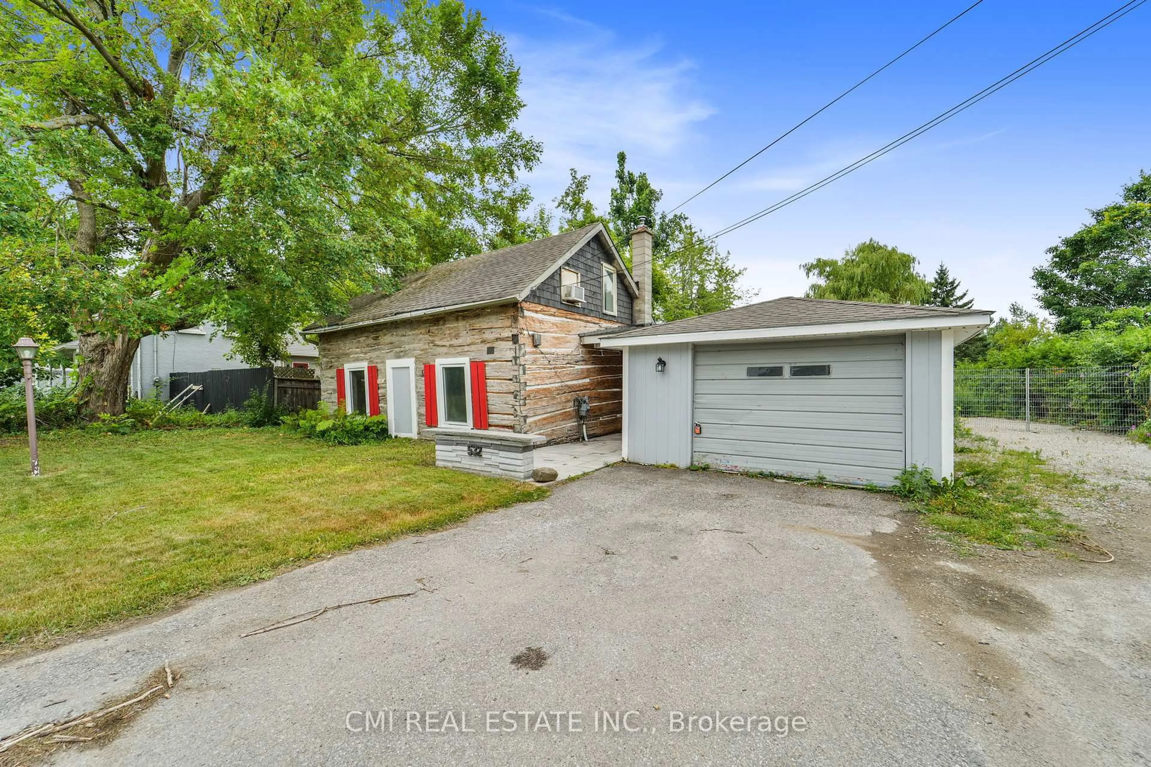 A pic from outside/outdoor area/front of a property/back of a property/a pic from drone, street for 532 James St, Brock Ontario L0K 1A0