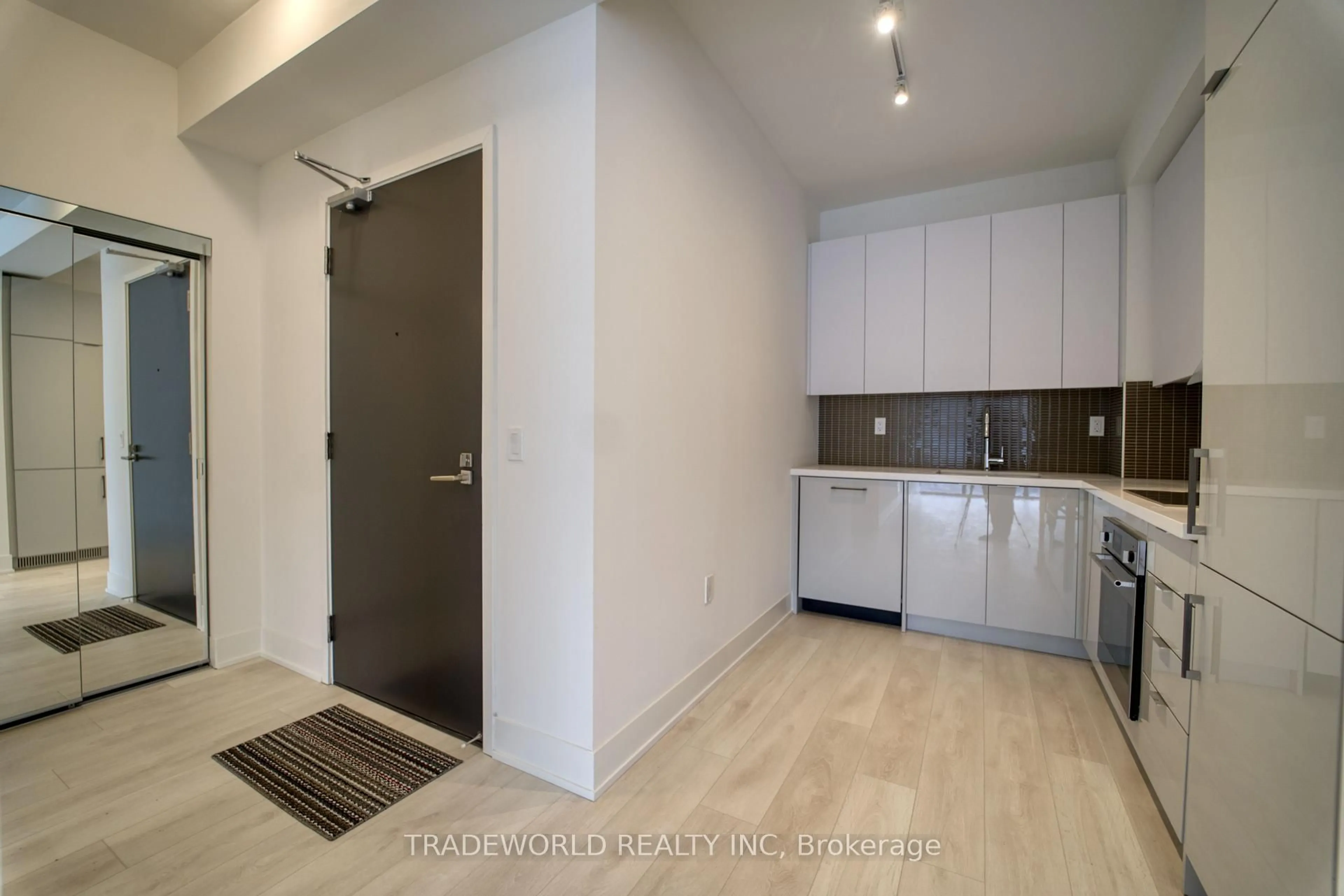Unknown for 2908 Highway 7 #909, Vaughan Ontario L4K 0K5