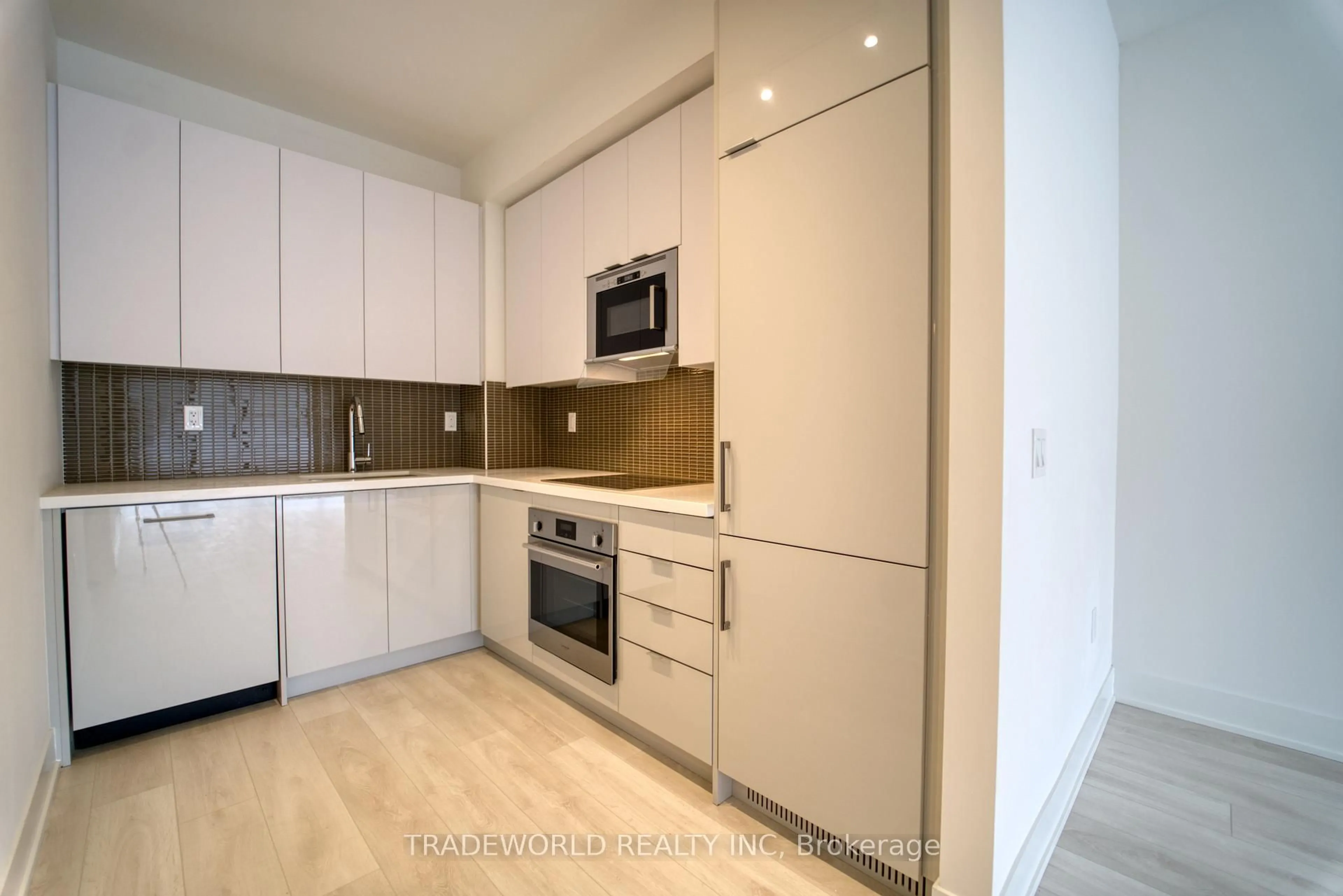 Unknown for 2908 Highway 7 #909, Vaughan Ontario L4K 0K5