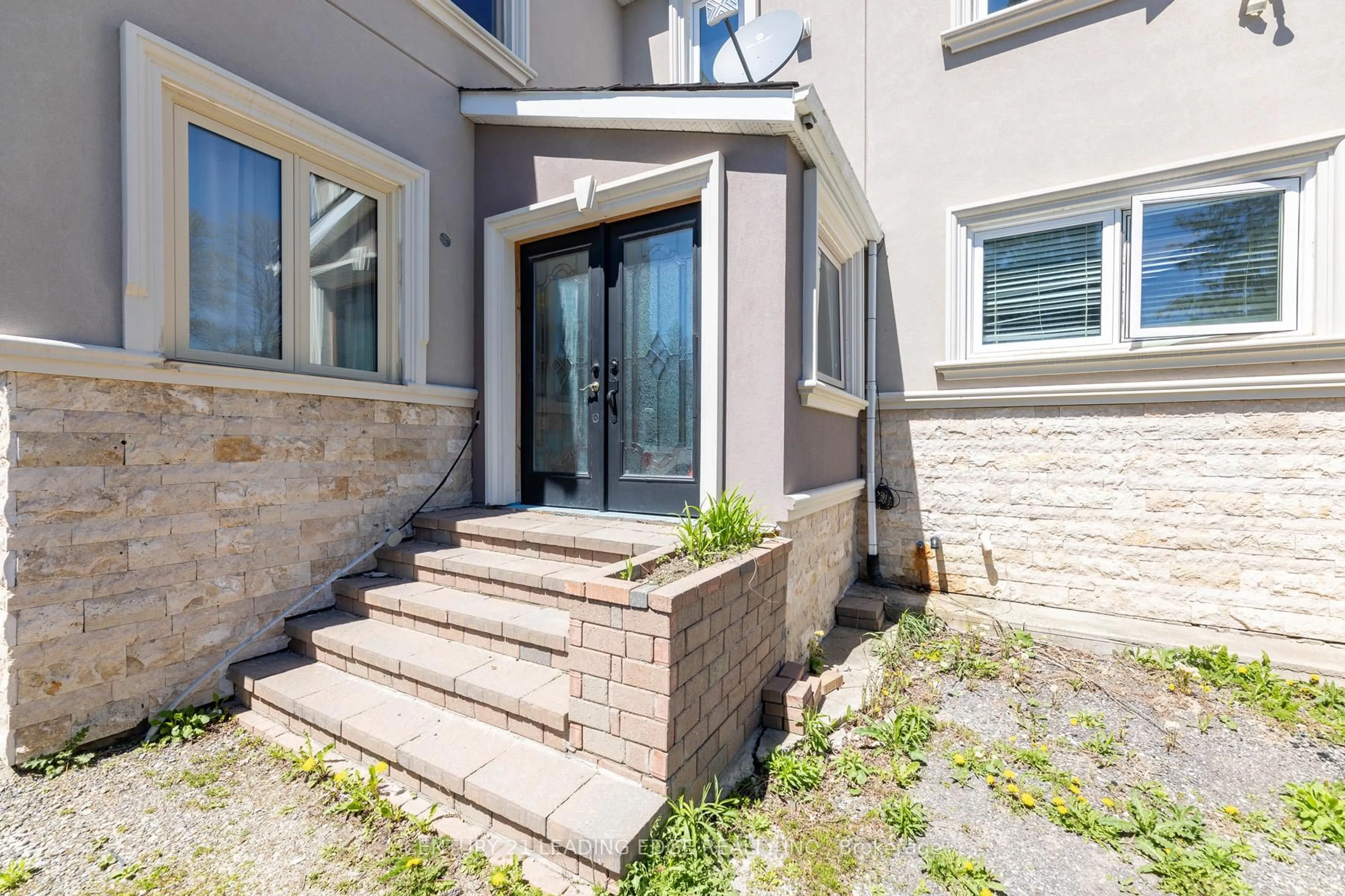 Unknown for 13286 Dufferin St, King Ontario L7B 1K5