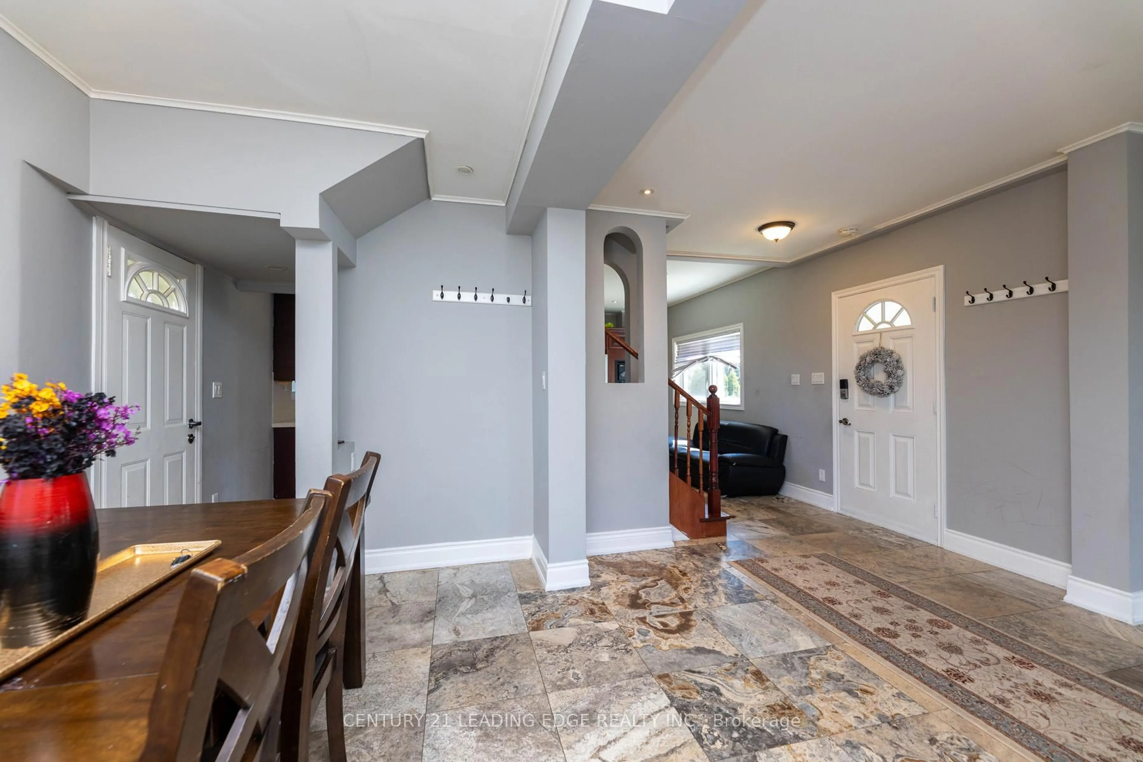 Unknown for 13286 Dufferin St, King Ontario L7B 1K5
