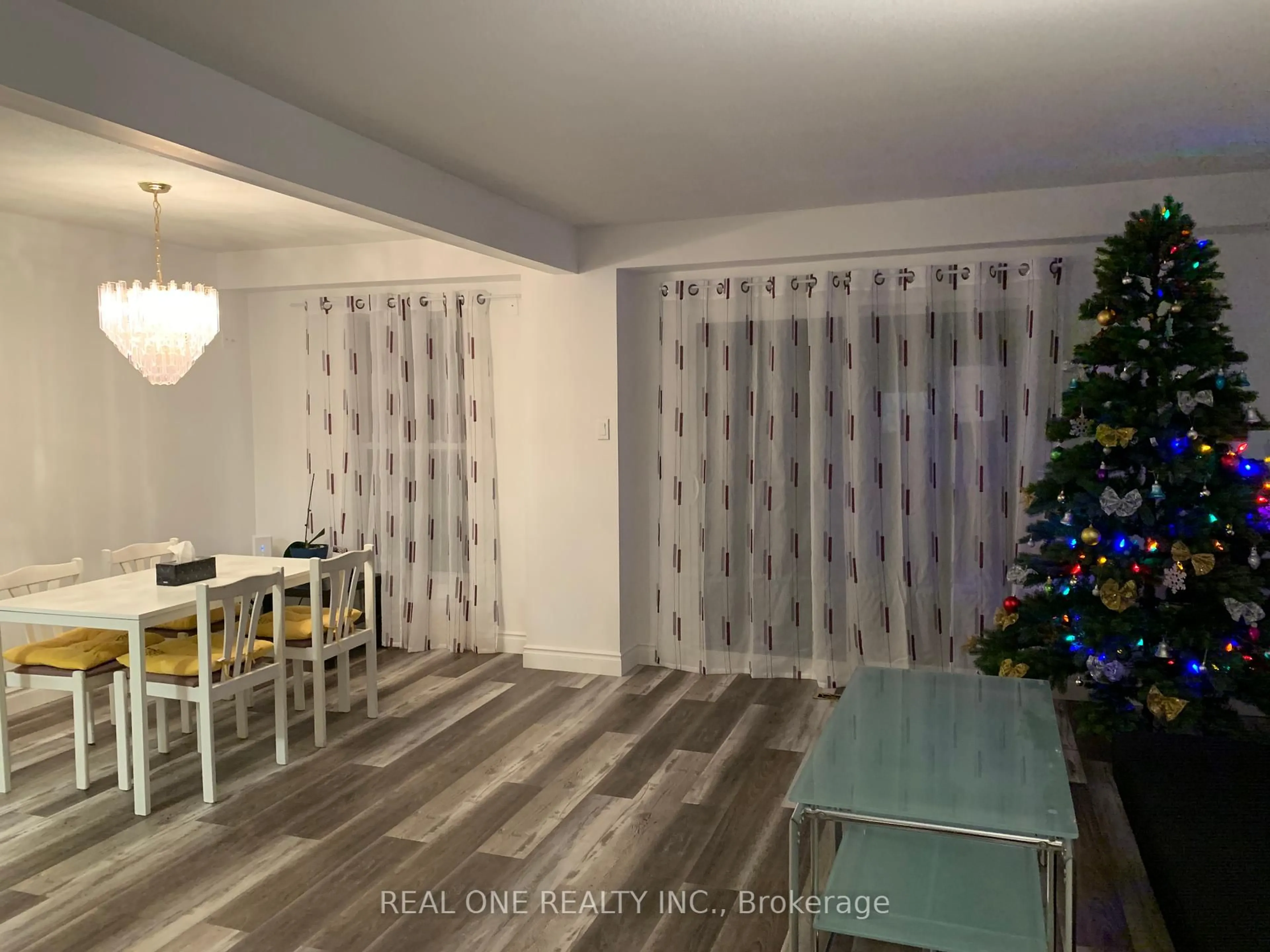 A pic of a room for 37 Middleton Crt, Markham Ontario L3R 3G6