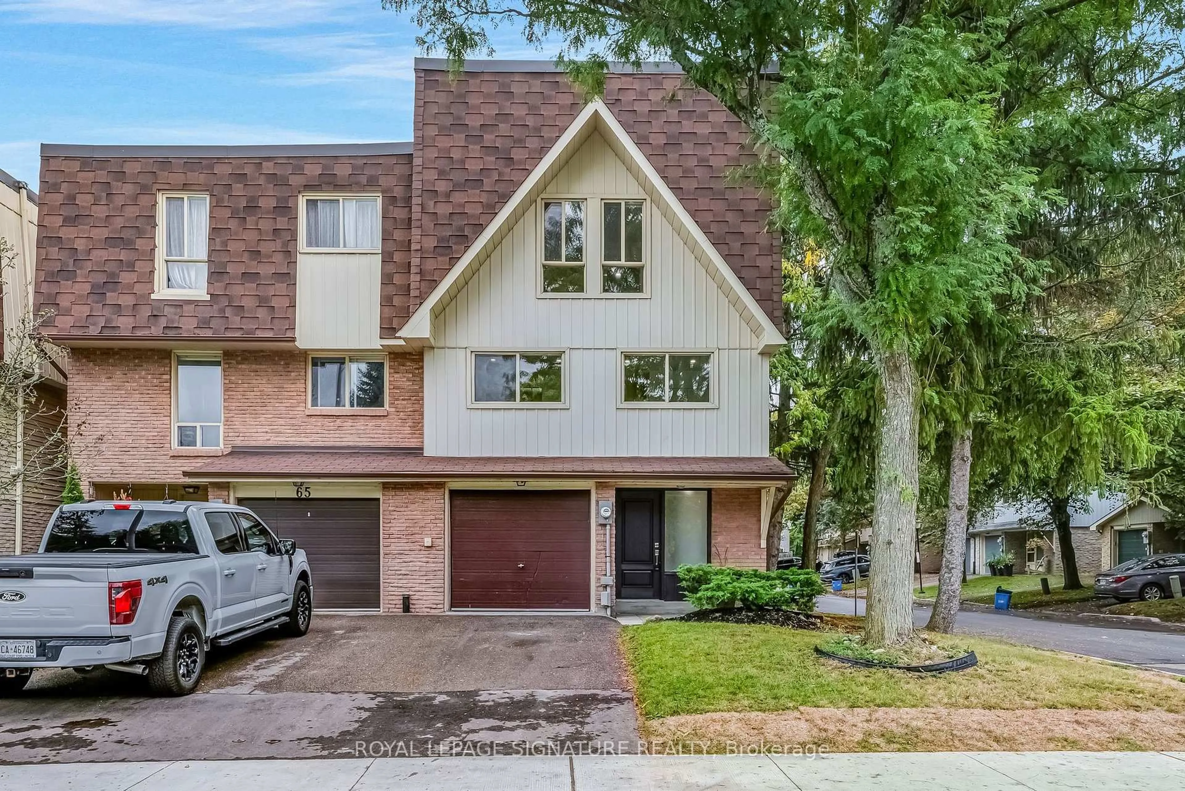 Home with brick exterior material, street for 67 Poplar Cres #6, Aurora Ontario L4G 3M4