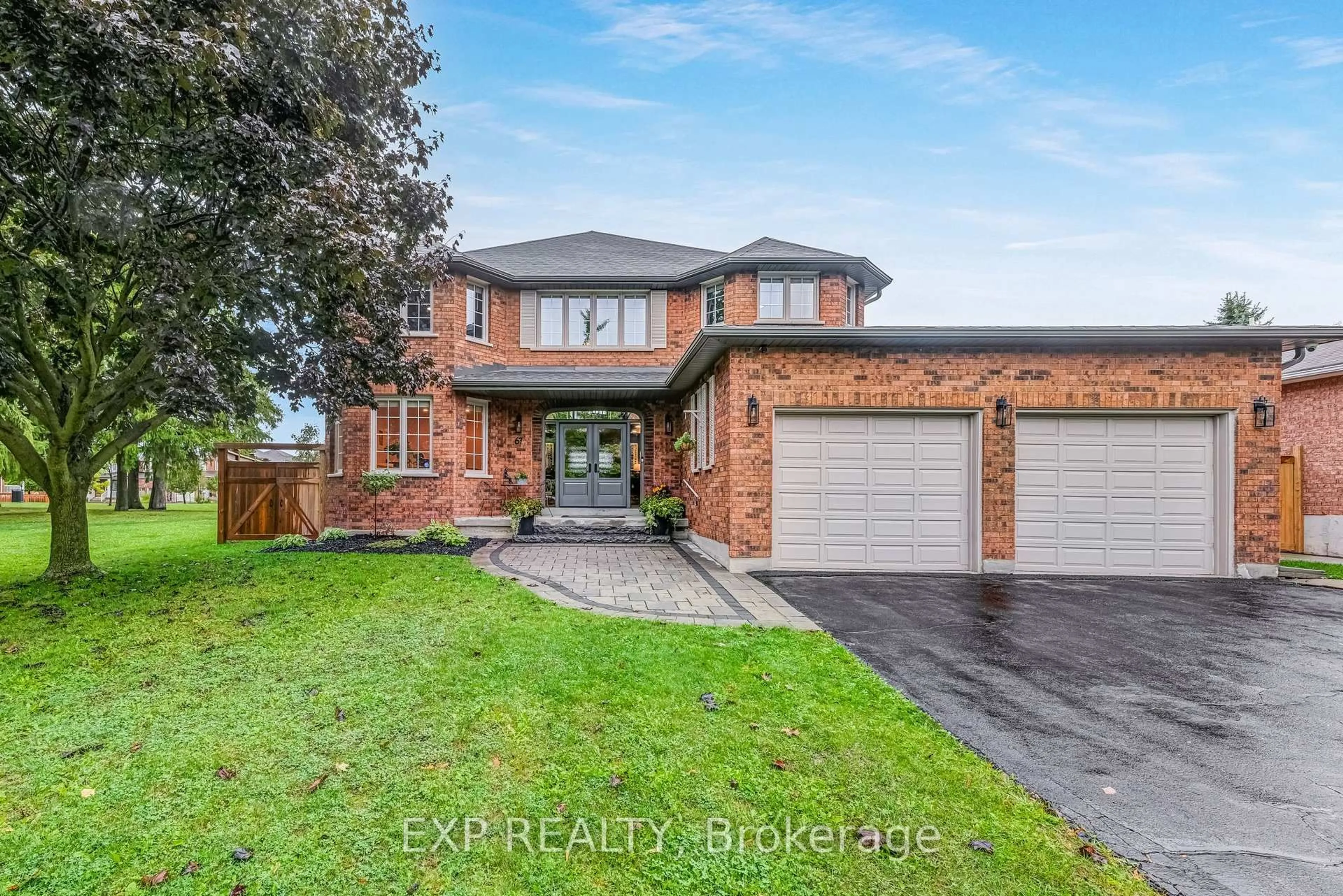 Home with brick exterior material, street for 67 Geoffrey Cres, Whitchurch-Stouffville Ontario L4A 5C1