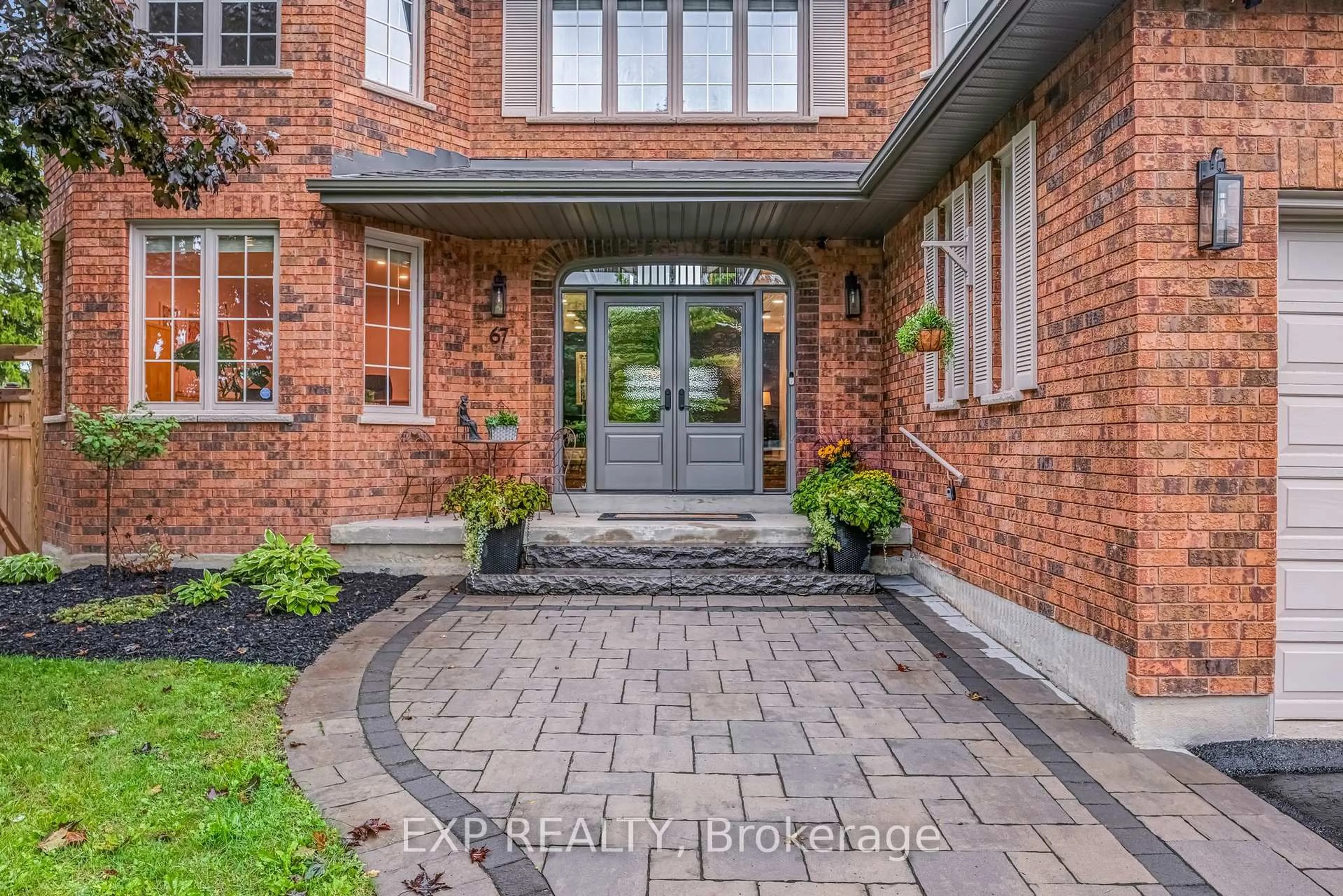 Home with brick exterior material, street for 67 Geoffrey Cres, Whitchurch-Stouffville Ontario L4A 5C1