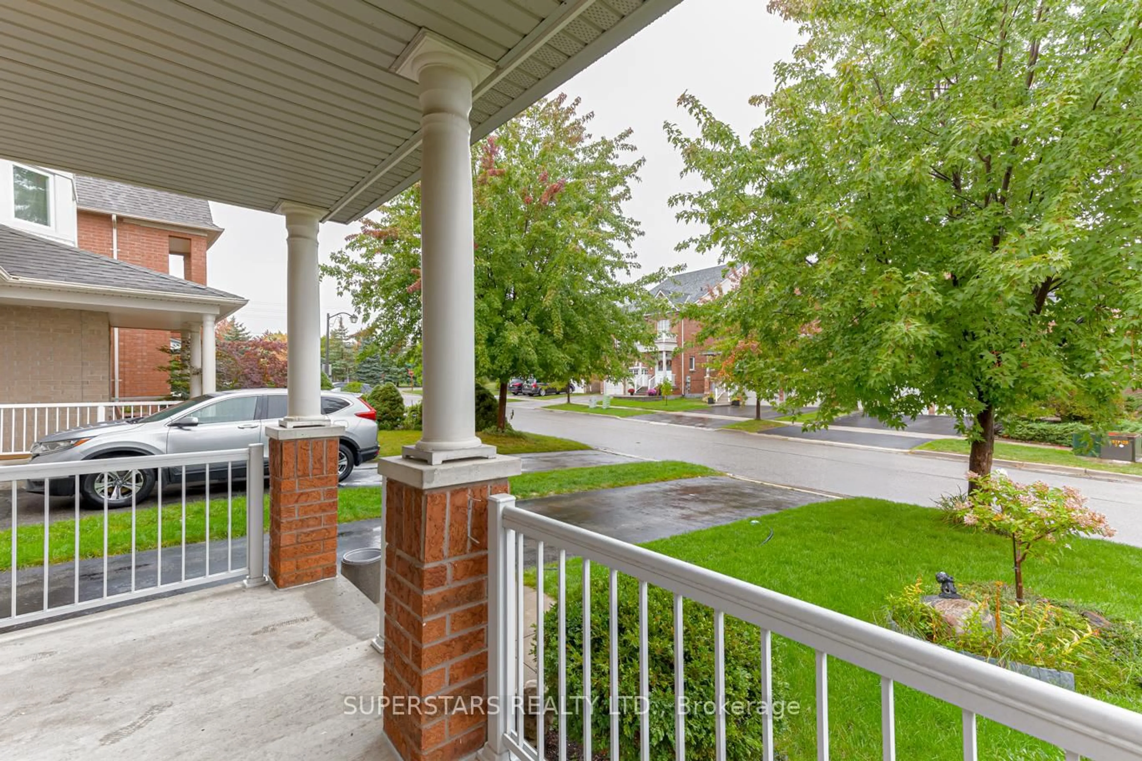 Patio, street for 9 Weatherill Rd, Markham Ontario L6C 2N7
