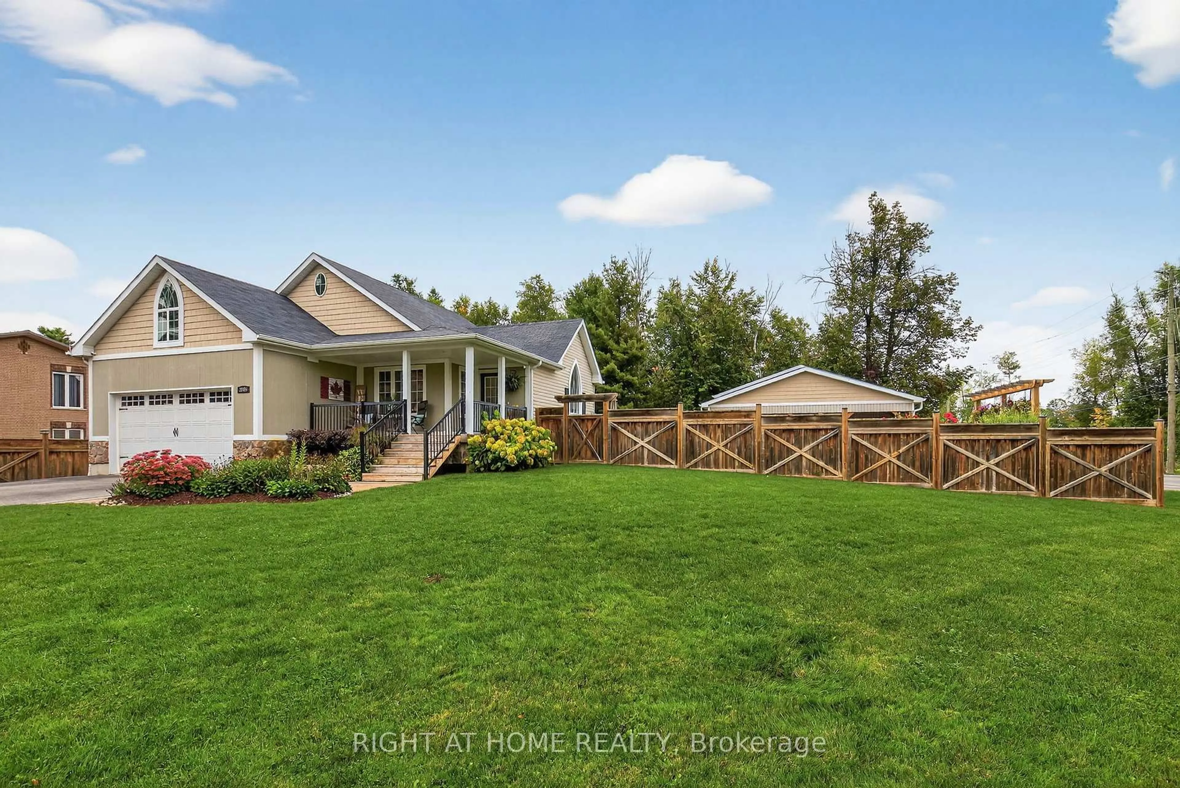 A pic from outside/outdoor area/front of a property/back of a property/a pic from drone, water/lake/river/ocean view for 3005 Mason Dr, Innisfil Ontario L9S 2J8