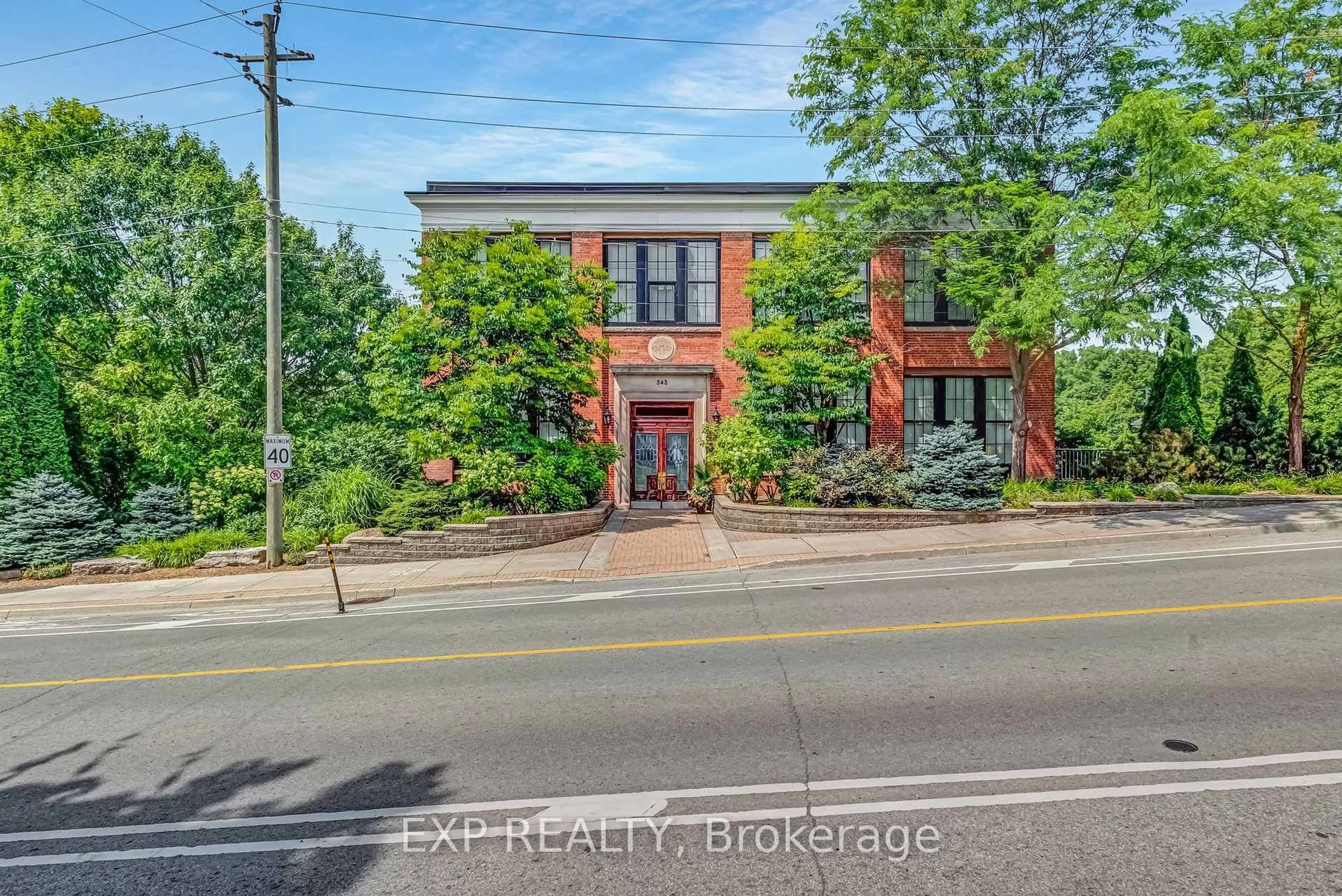 Home with brick exterior material, street for 543 Timothy St #111, Newmarket Ontario L3Y 1R1