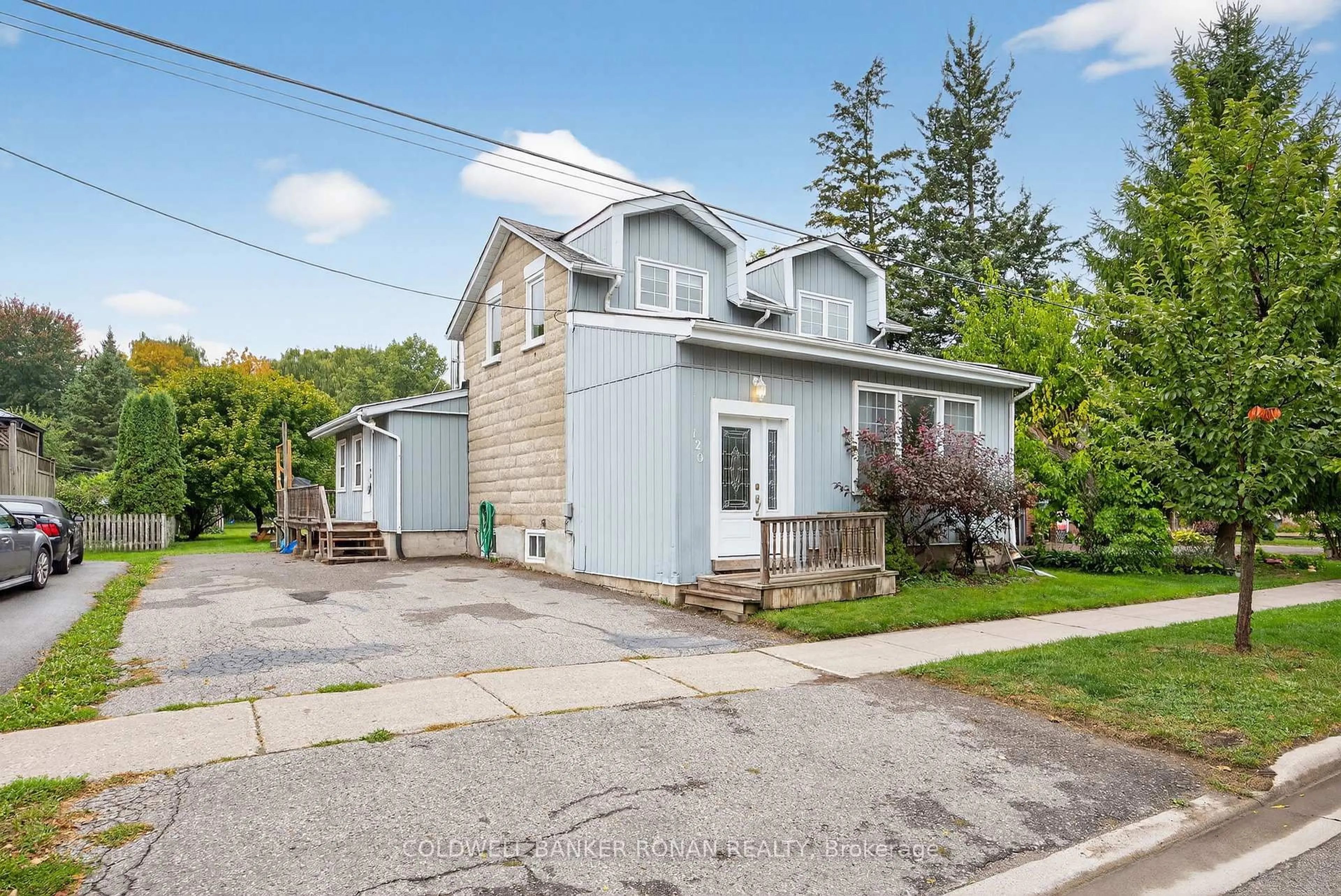 A pic from outside/outdoor area/front of a property/back of a property/a pic from drone, street for 120 Patterson St, New Tecumseth Ontario L0G 1A0