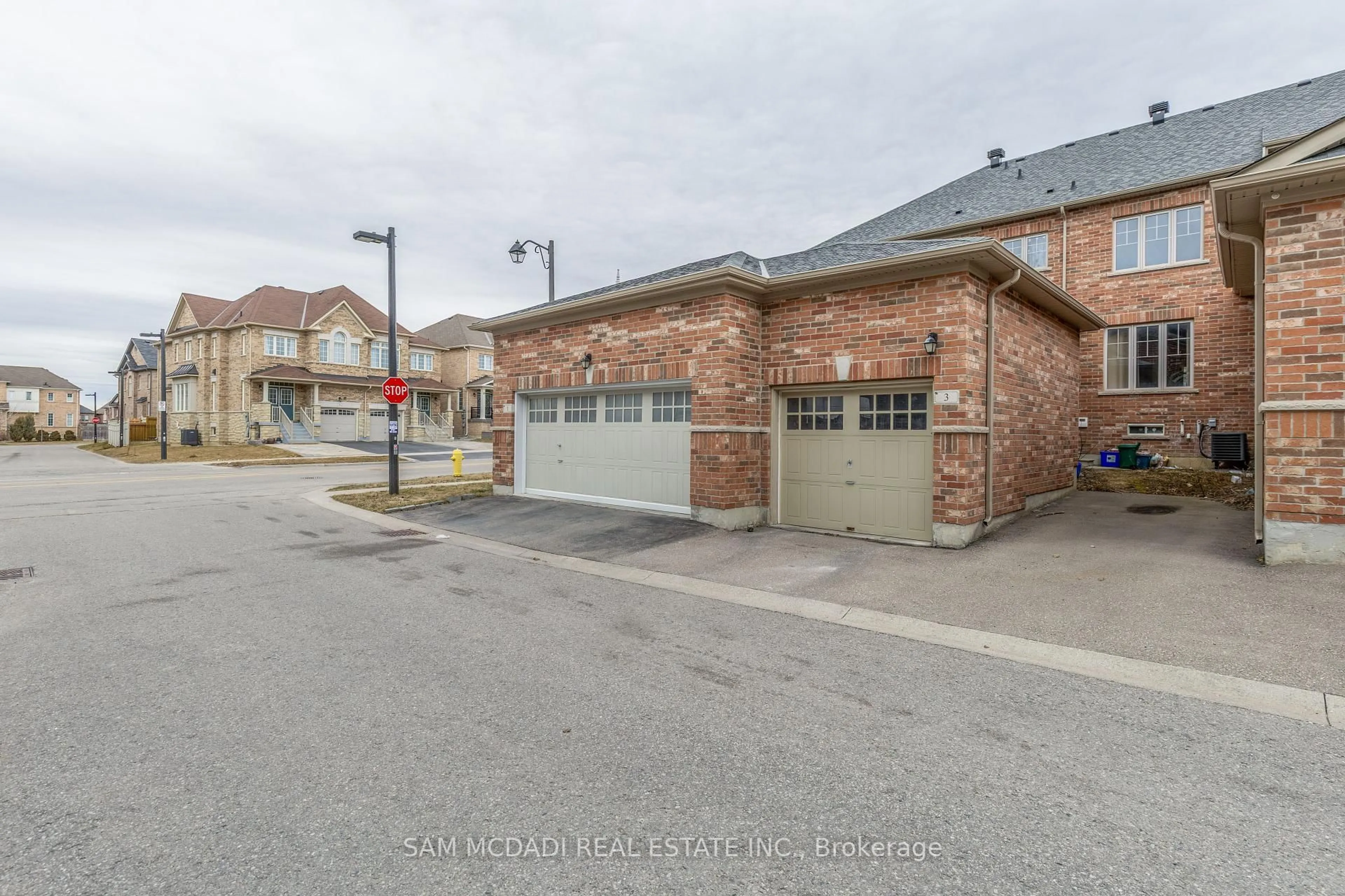 A pic from outside/outdoor area/front of a property/back of a property/a pic from drone, street for 3 Henry Bauer Ave, Markham Ontario L6C 0W8